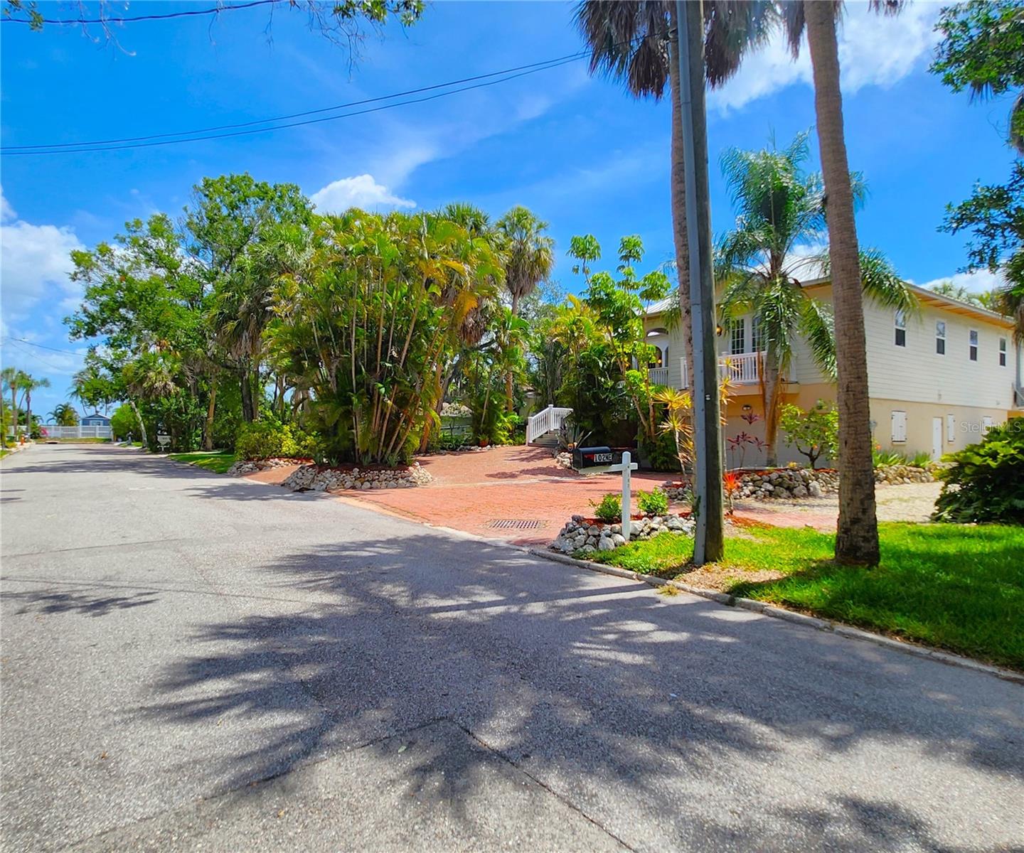 RIVERSIDE HEIGHTS - Residential