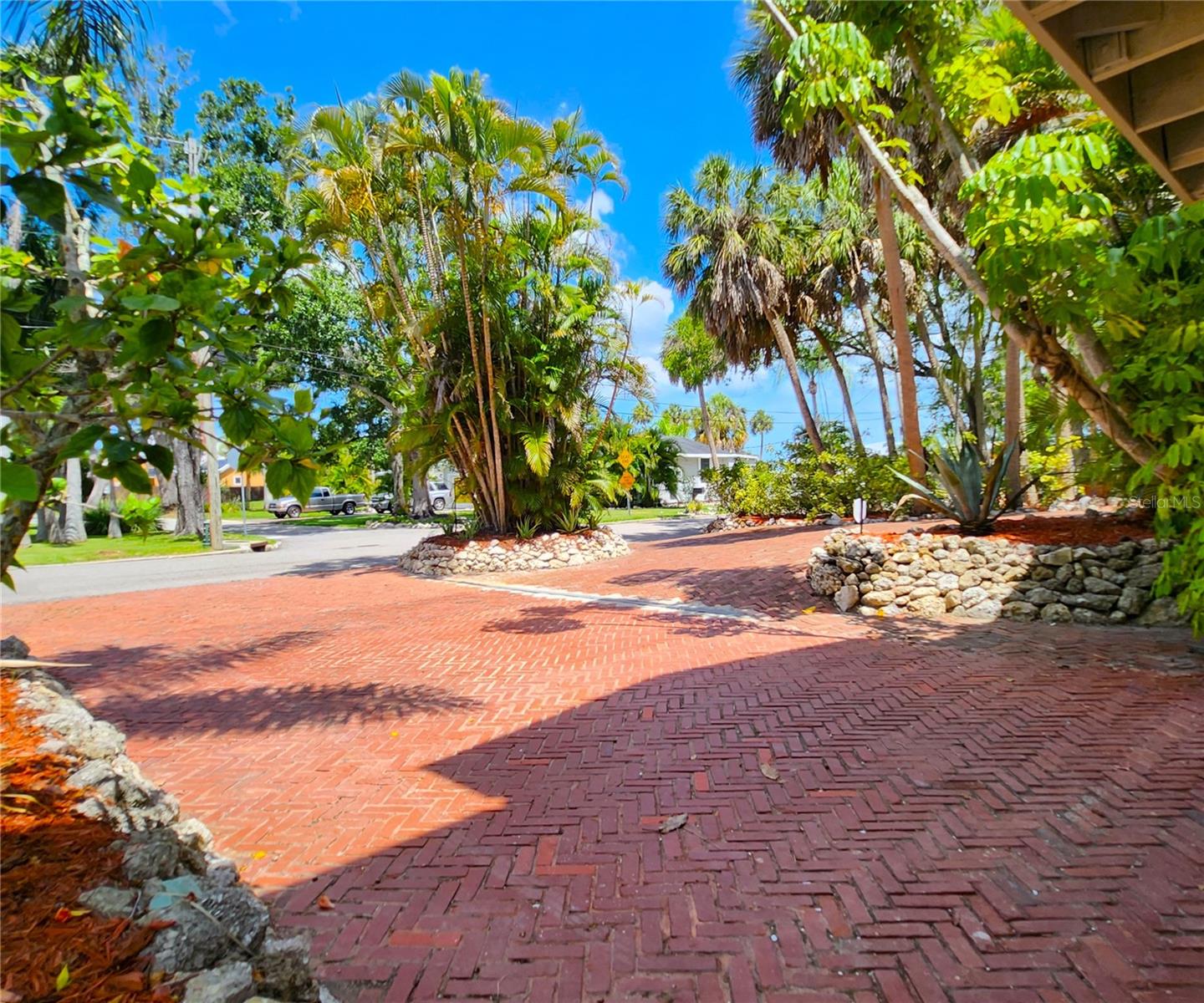 RIVERSIDE HEIGHTS - Residential