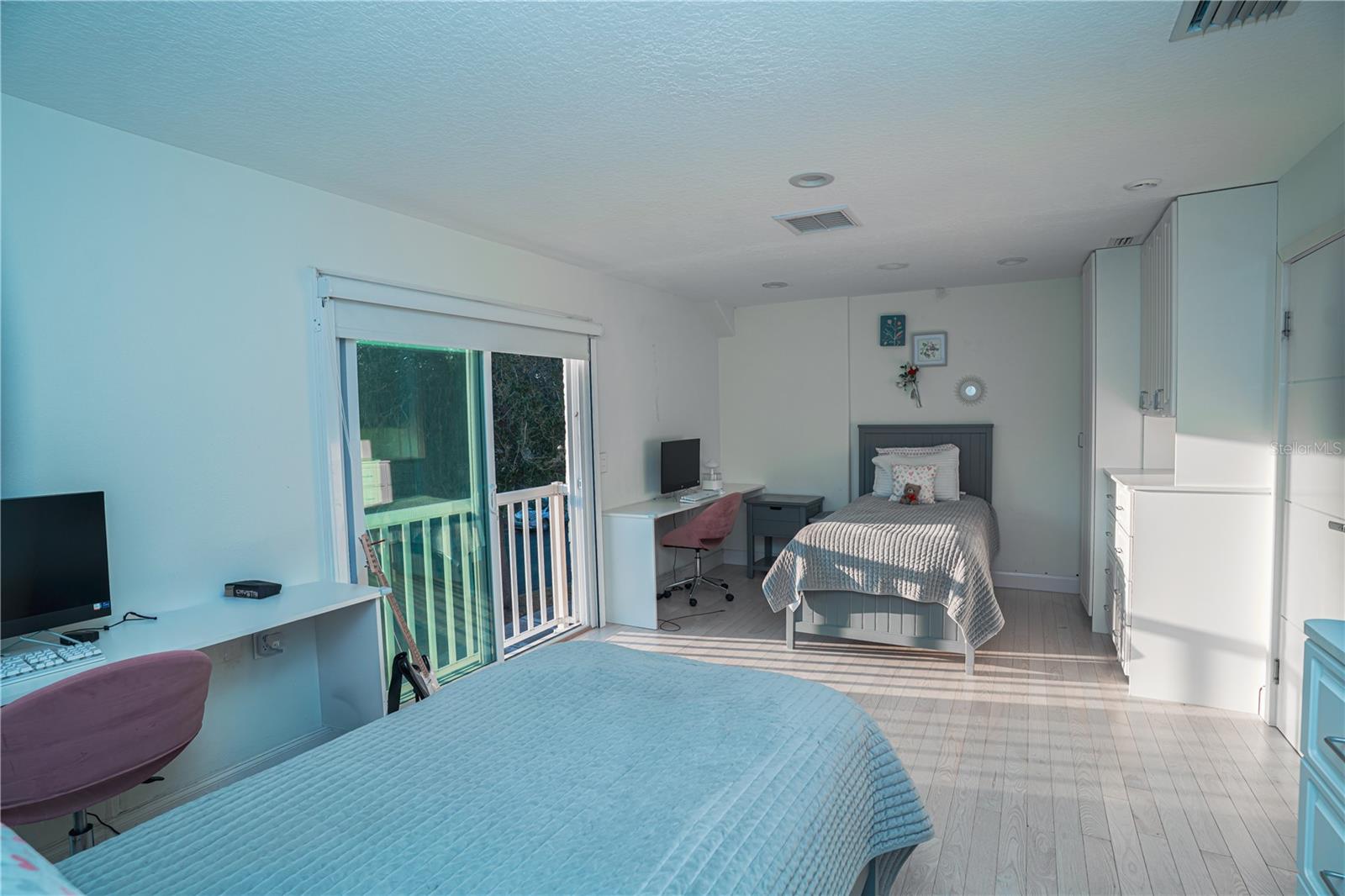 TOSCANA W - Residential Lease