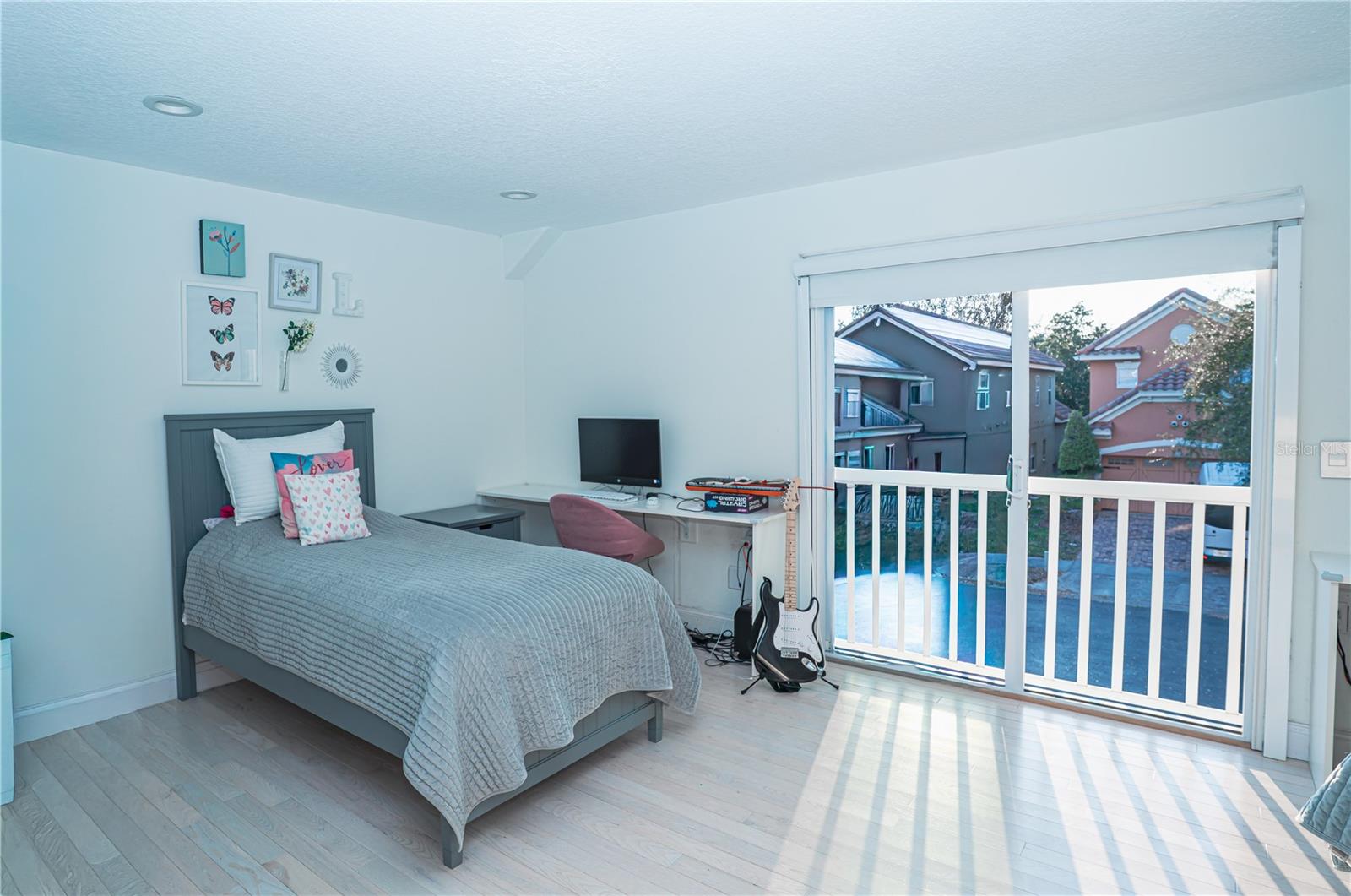 TOSCANA W - Residential Lease