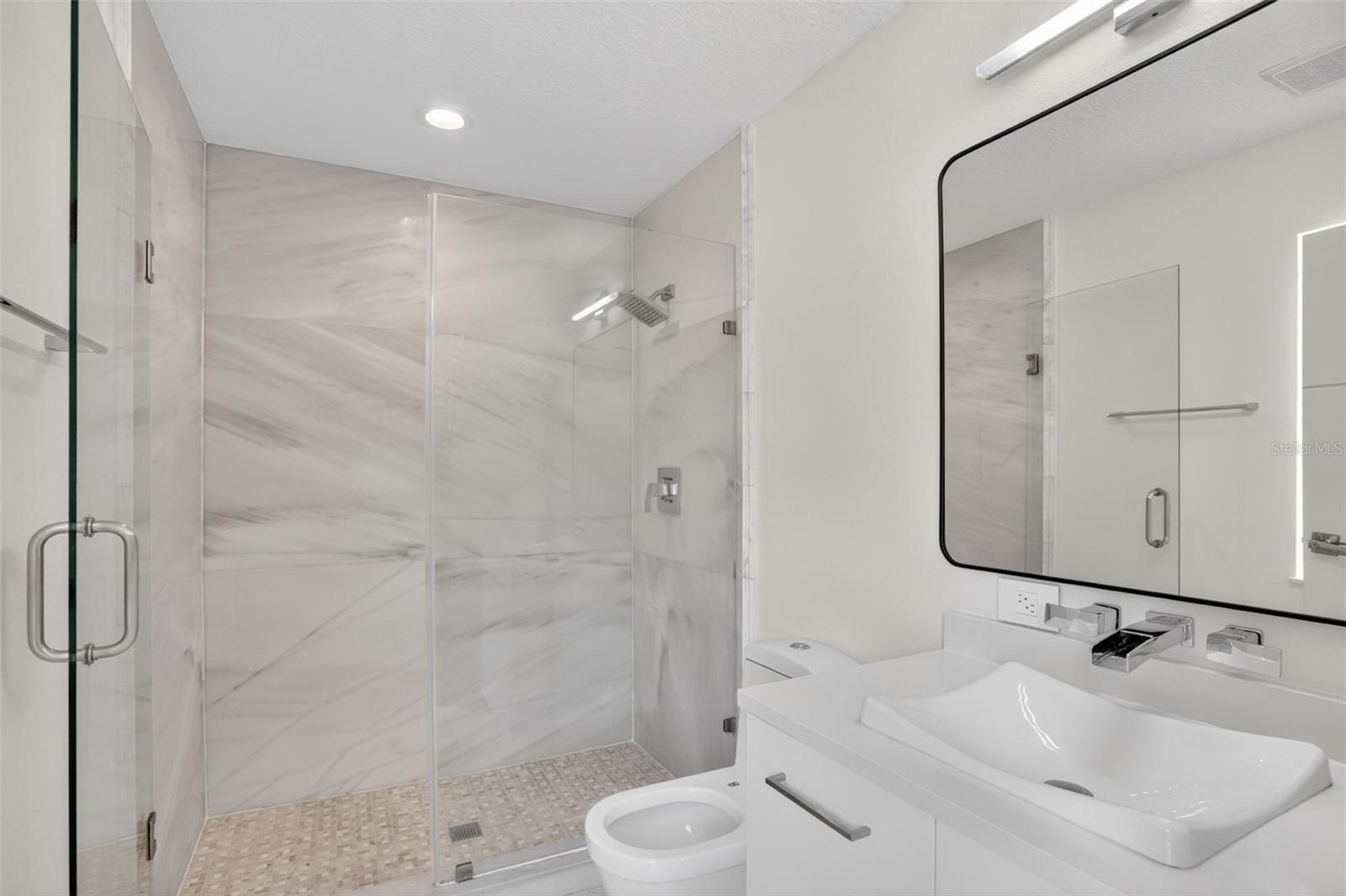 TOSCANA W - Residential Lease