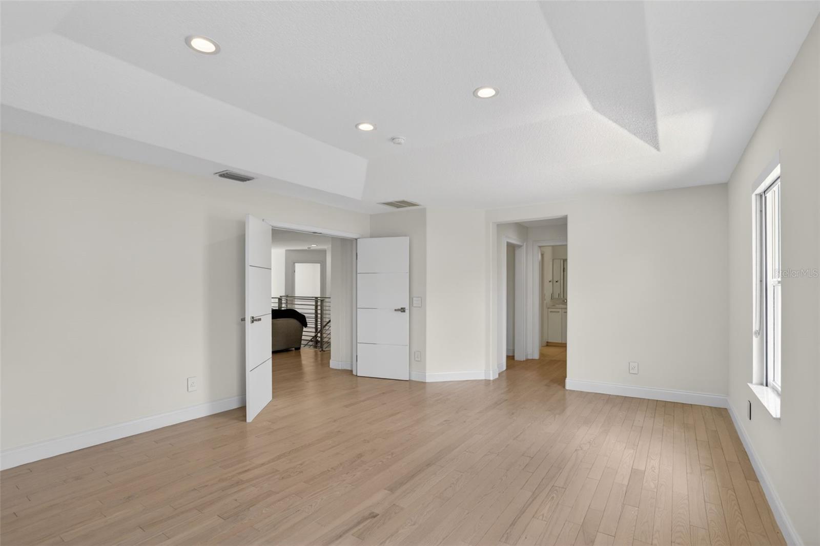 TOSCANA W - Residential Lease