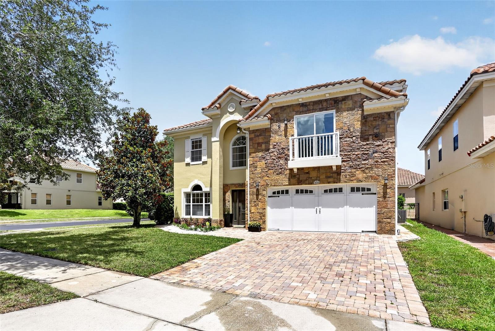 TOSCANA W - Residential Lease