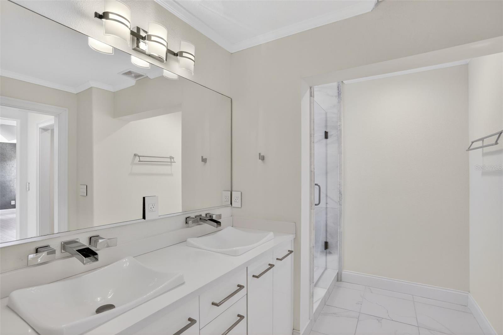 TOSCANA W - Residential Lease