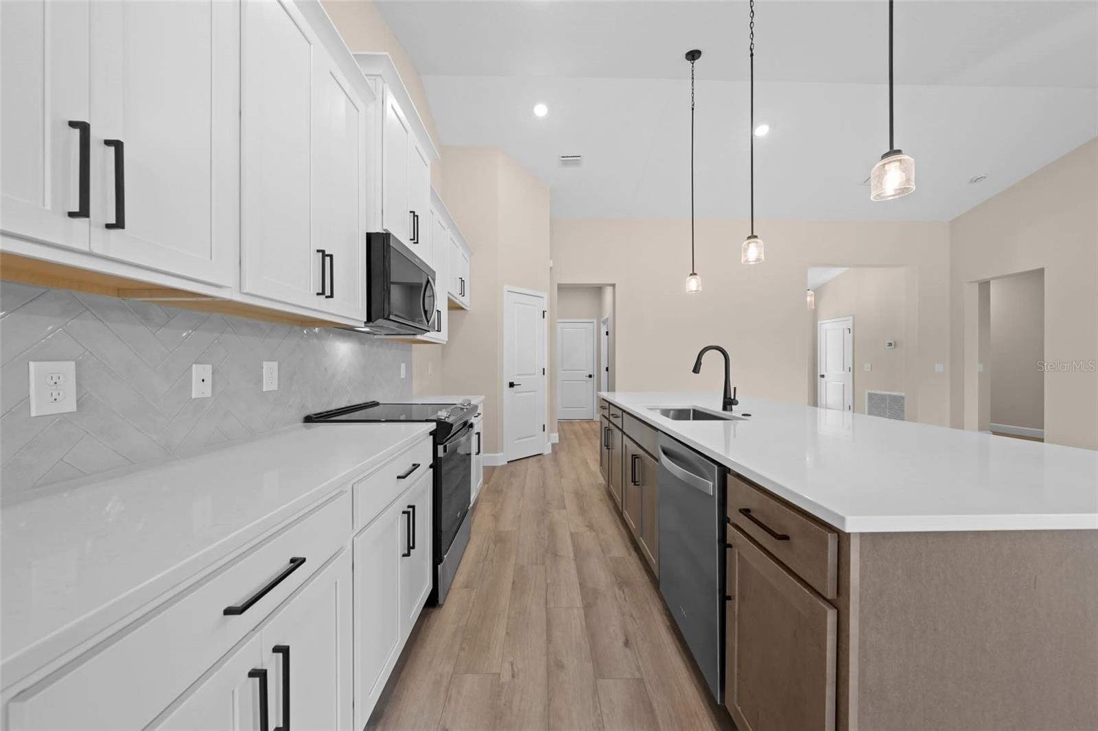HORIZON MEADOWS - Residential