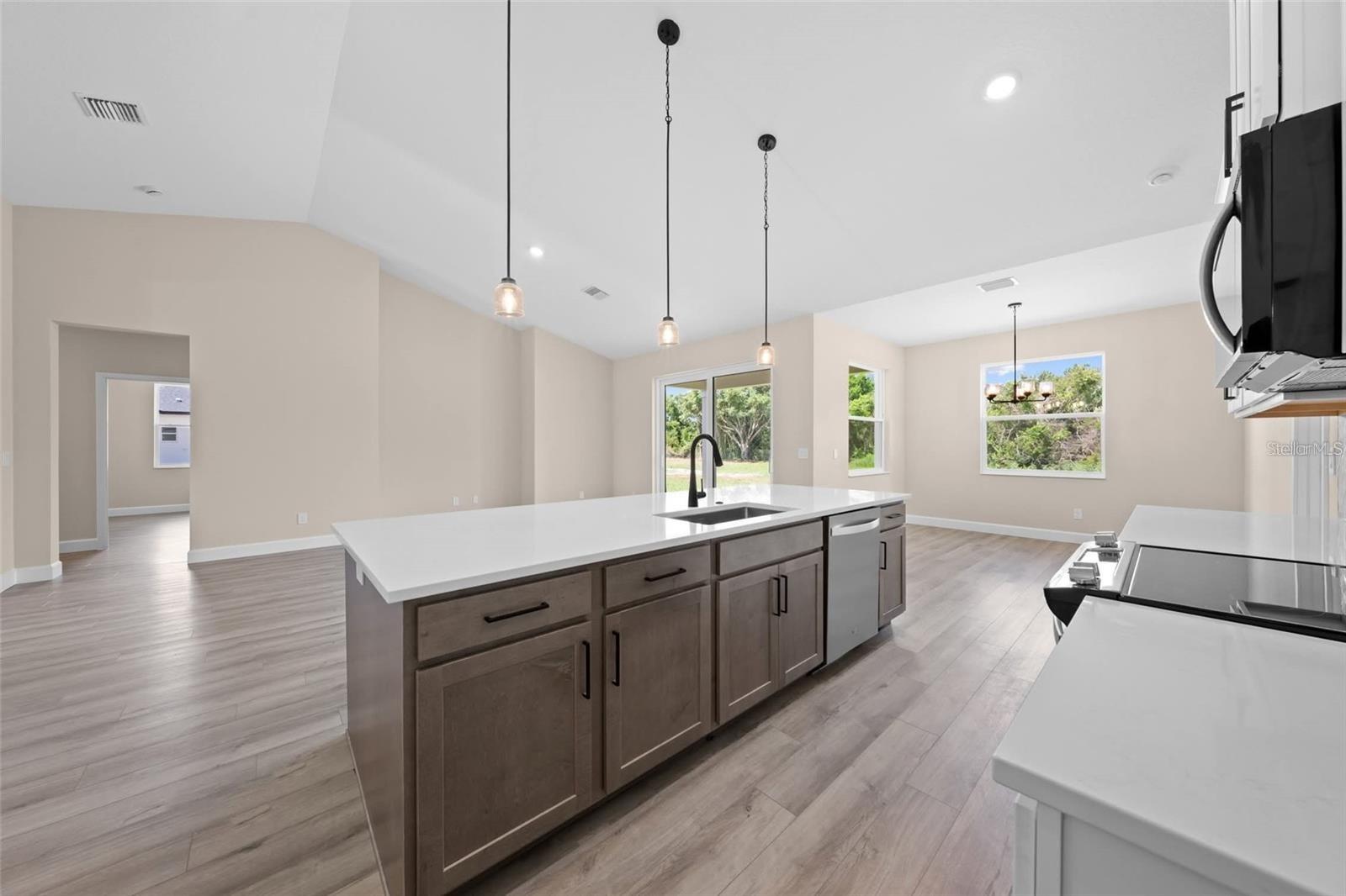 HORIZON MEADOWS - Residential