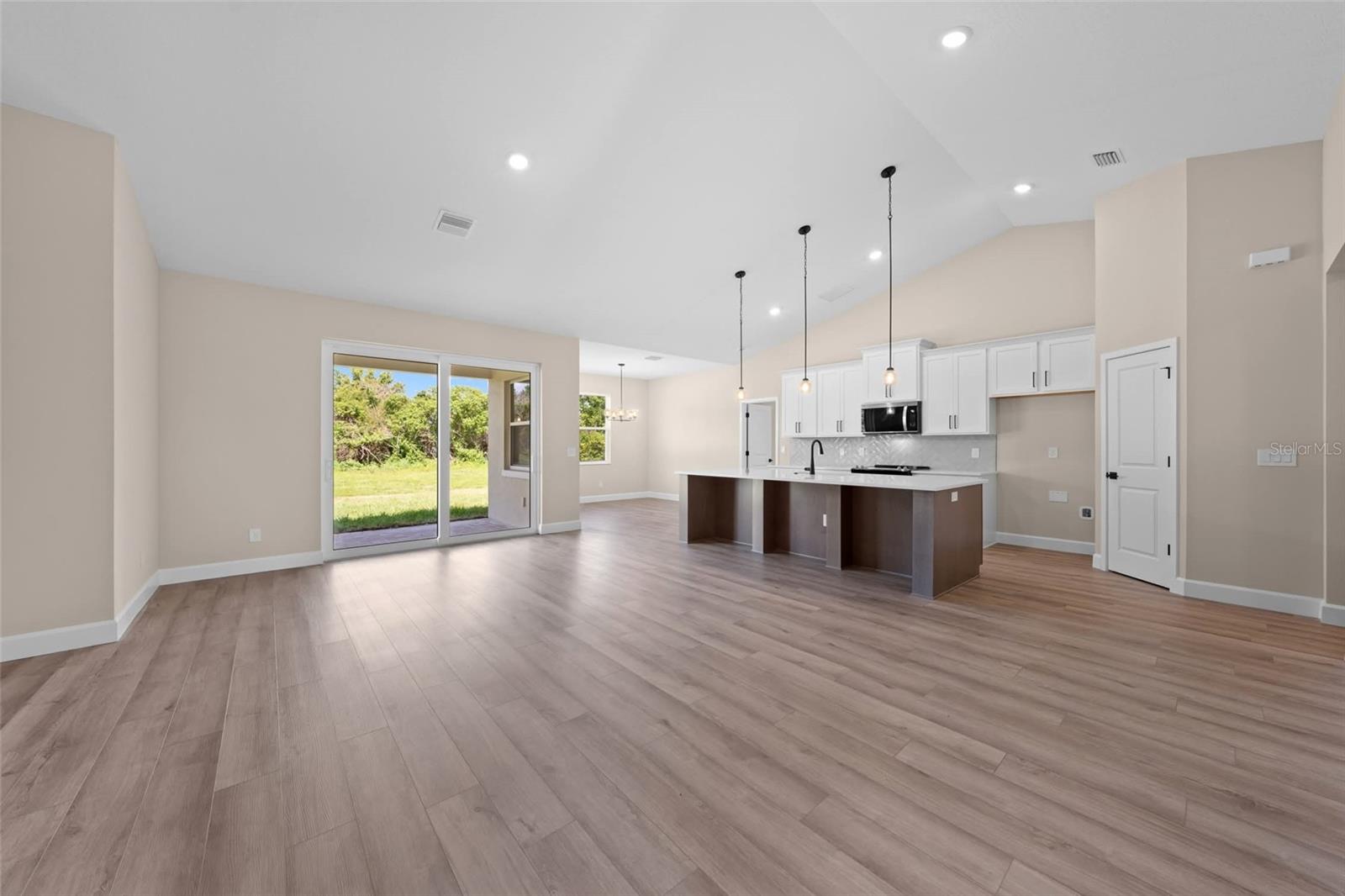 HORIZON MEADOWS - Residential