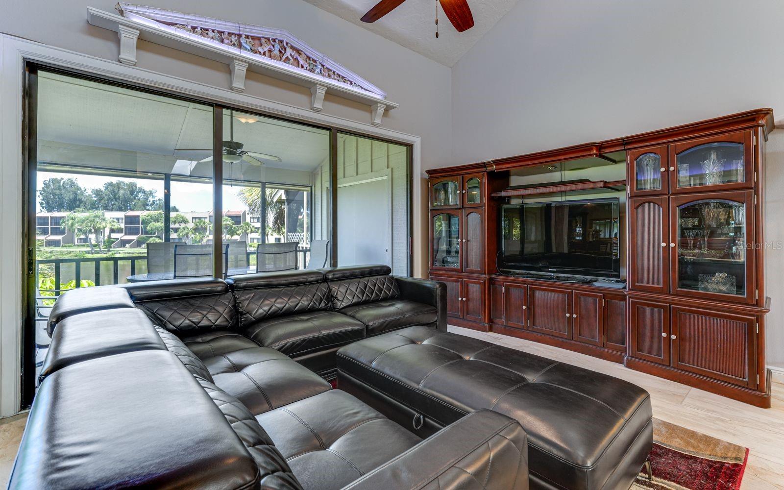 LAKE ARROWHEAD - Residential
