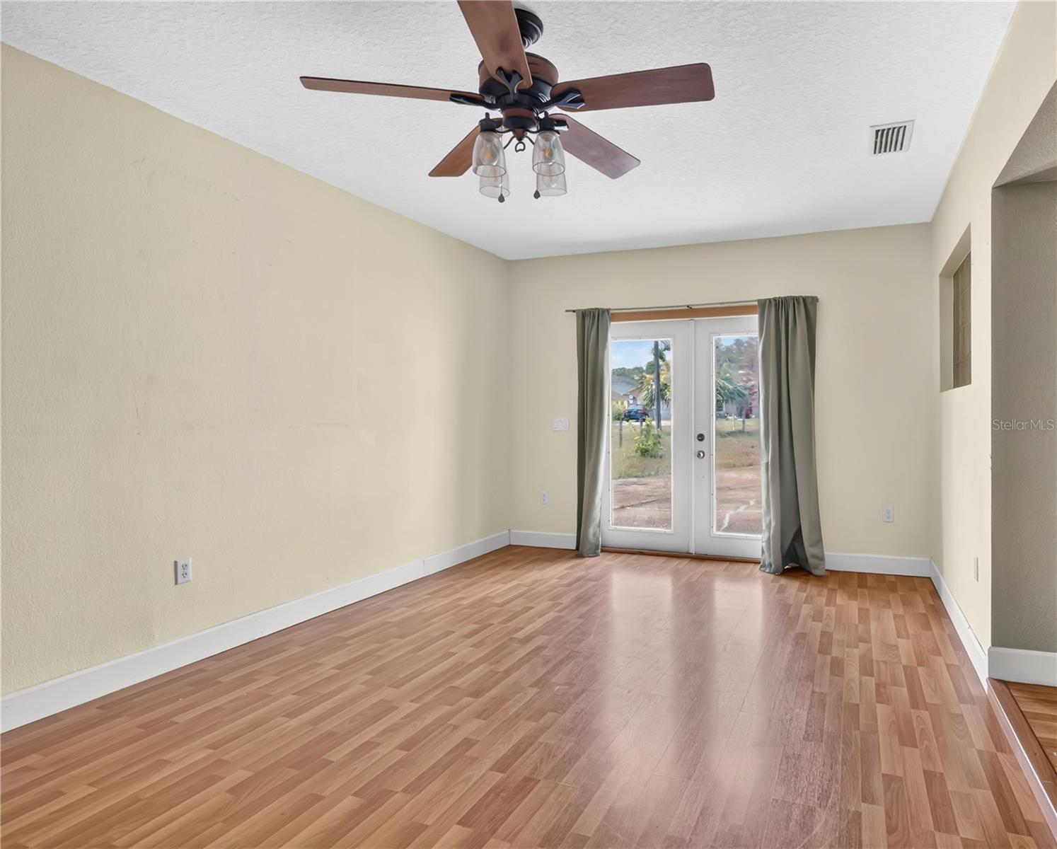 MOUNT DORA ORTON SUB - Residential