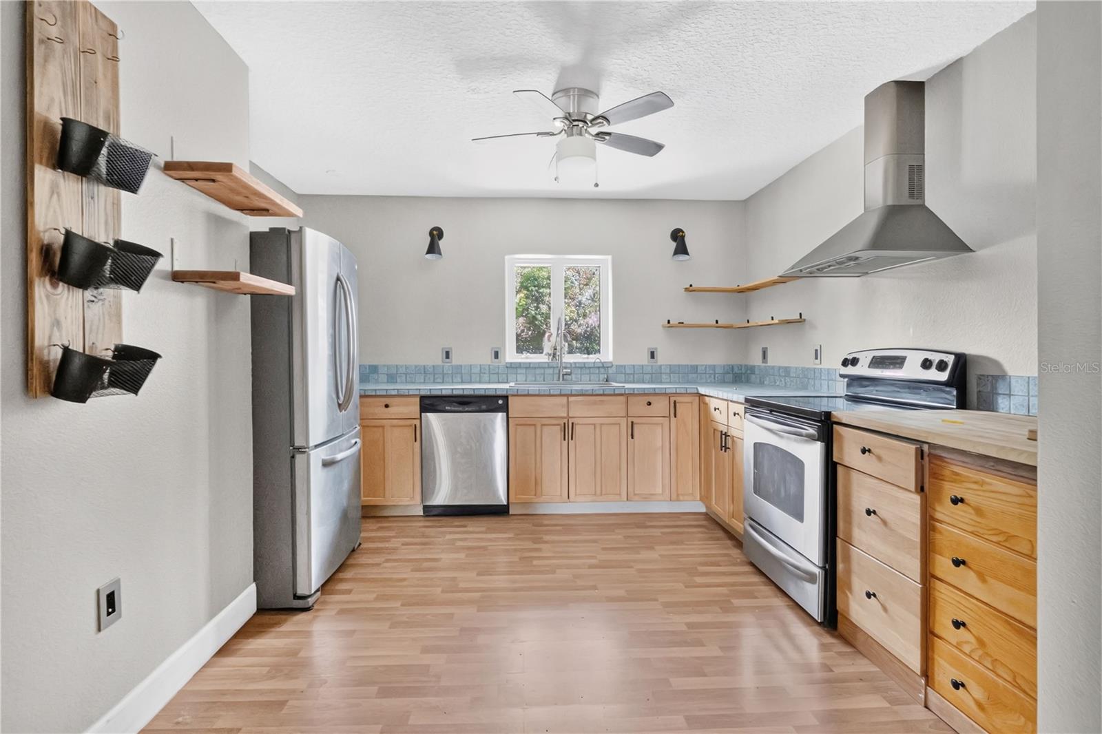 MOUNT DORA ORTON SUB - Residential