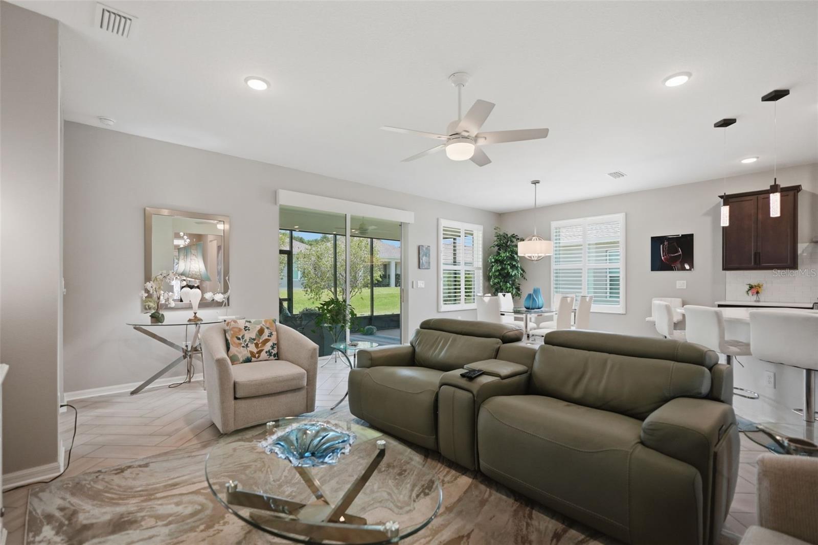 CASCADES AT S HILLS PLANT PH 1 - Residential