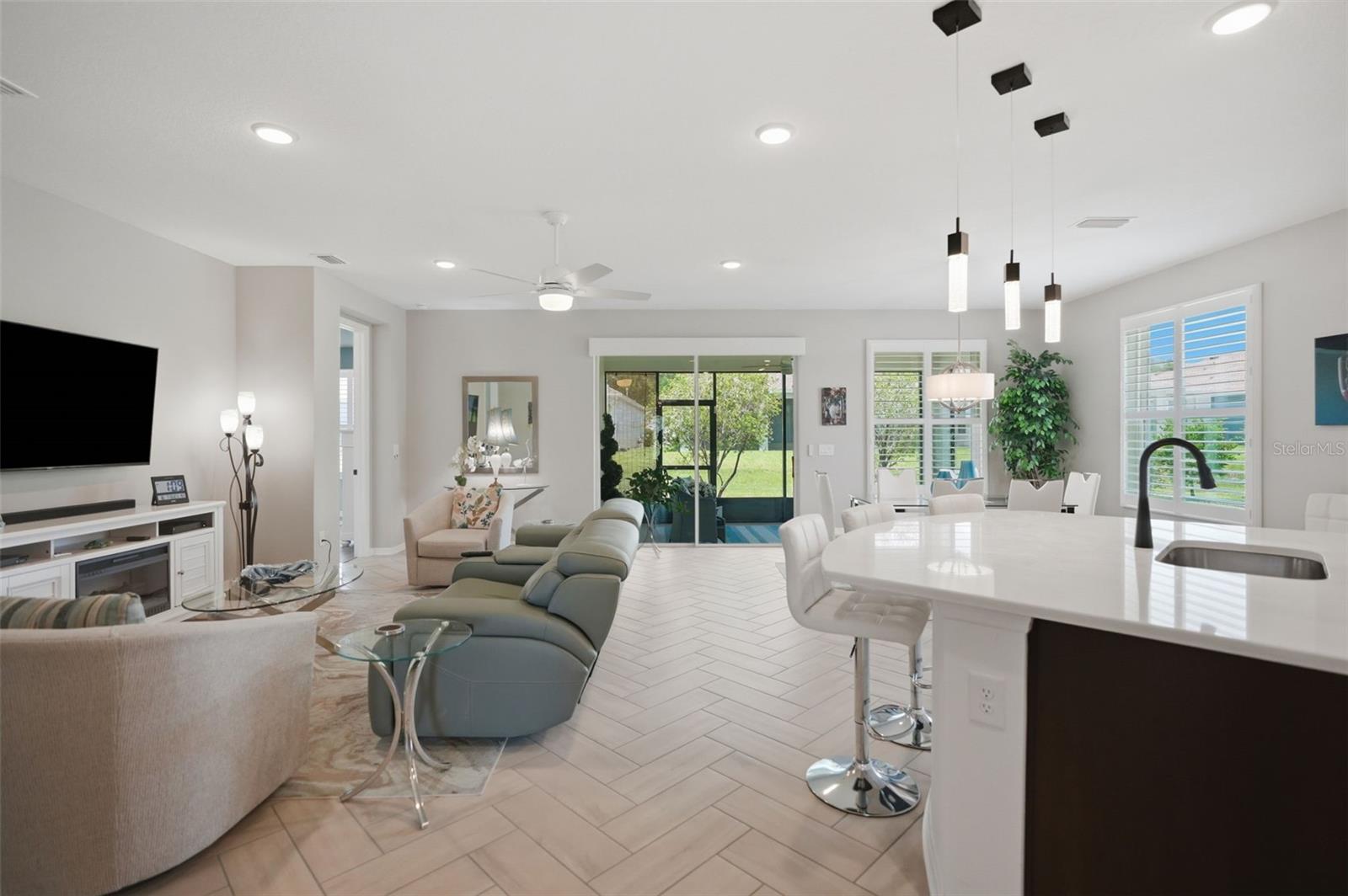 CASCADES AT S HILLS PLANT PH 1 - Residential