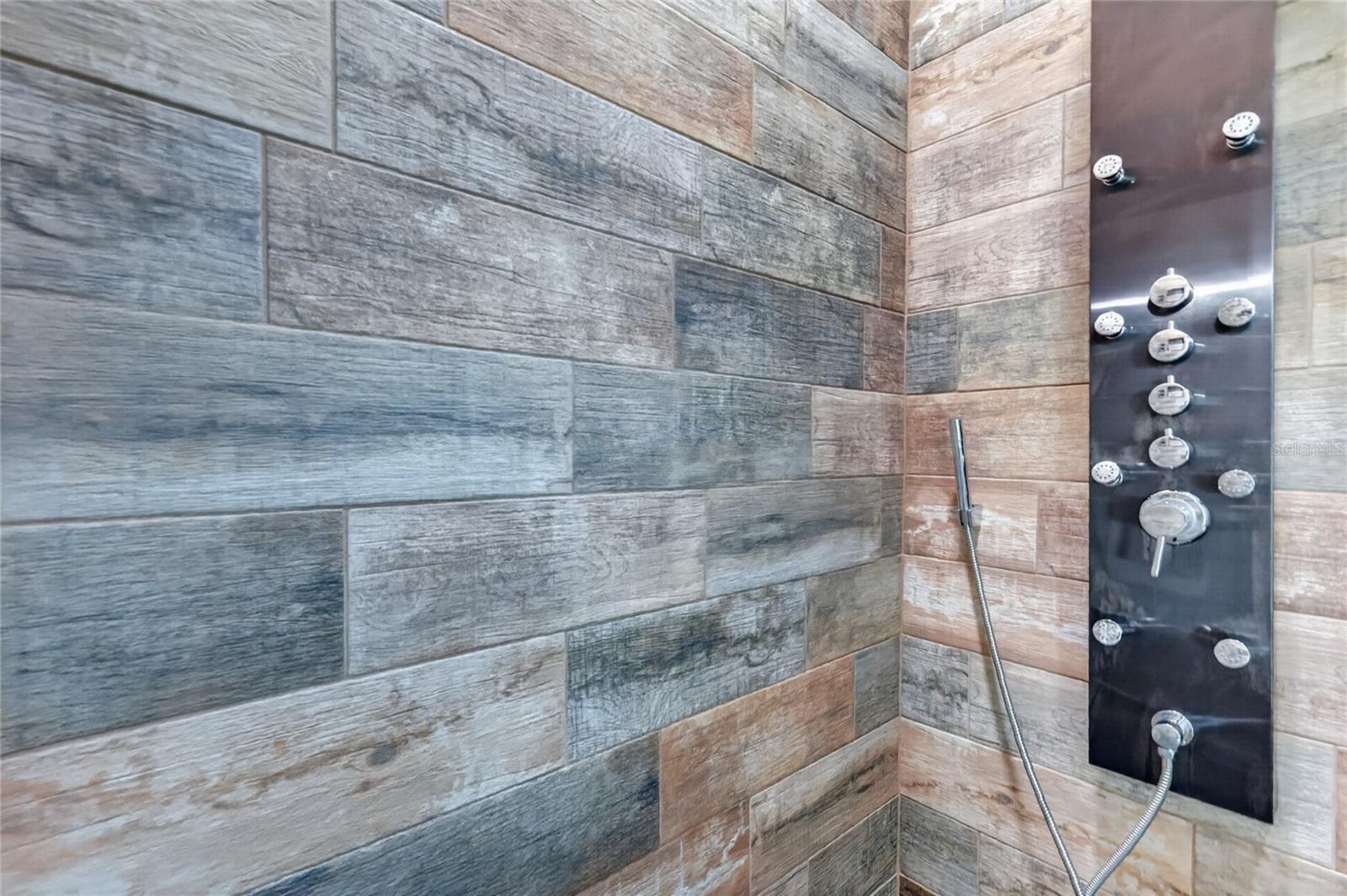 STONEYBROOK HILLS UNIT 1 - Residential