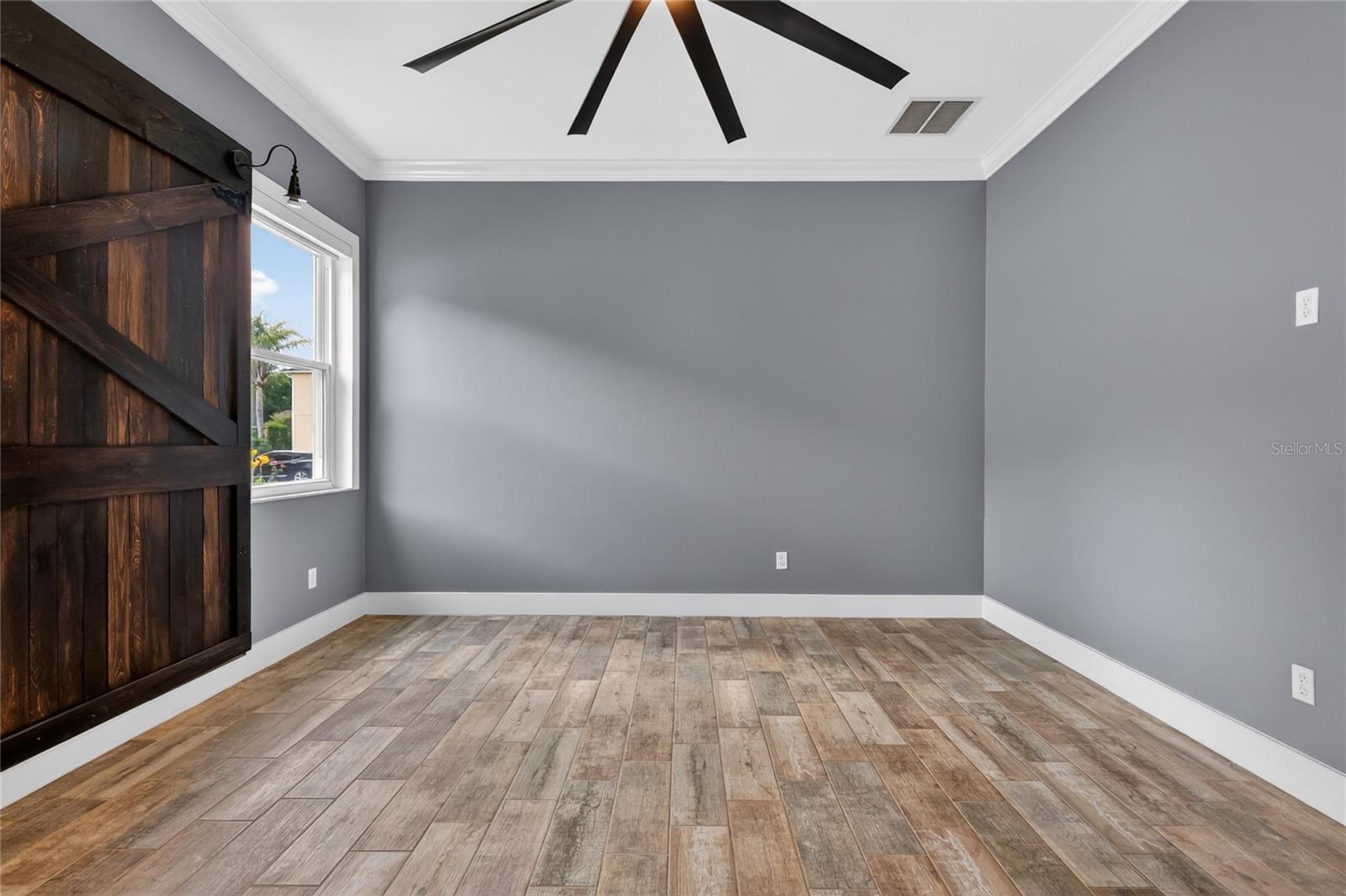 STONEYBROOK HILLS UNIT 1 - Residential