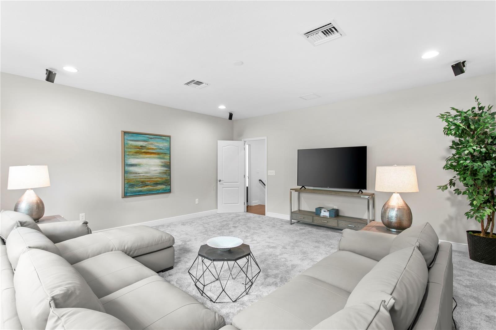 MARYLAND MANOR 2ND UNIT - Residential