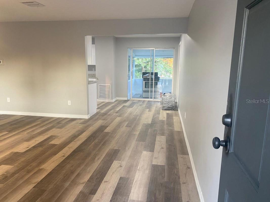 SILVER SPGS SHORES 02 - Residential