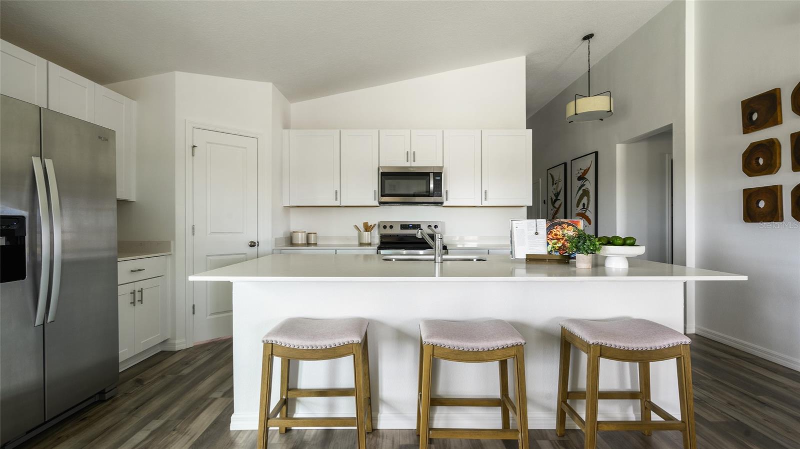PASADENA LANDING - Residential