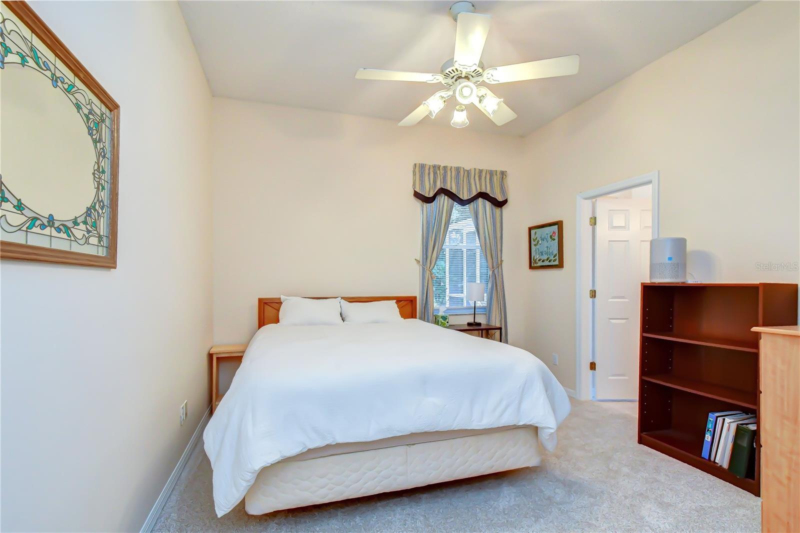 RIVER HILLS COUNTRY CLUB - Residential