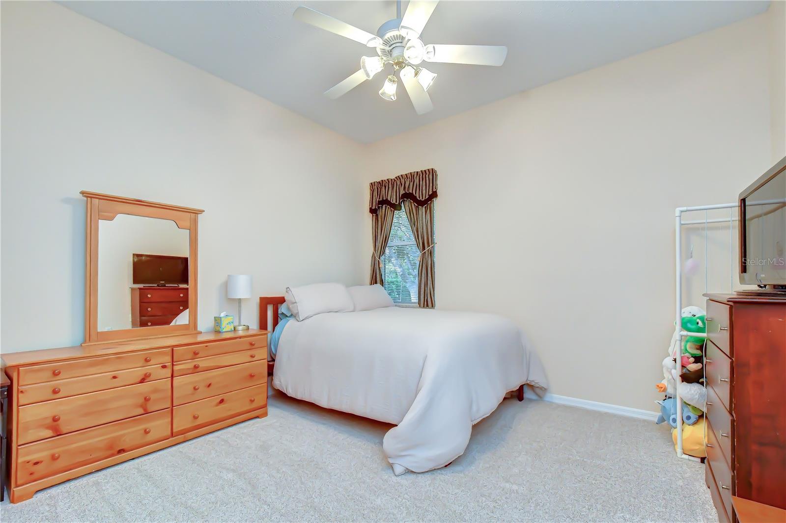 RIVER HILLS COUNTRY CLUB - Residential