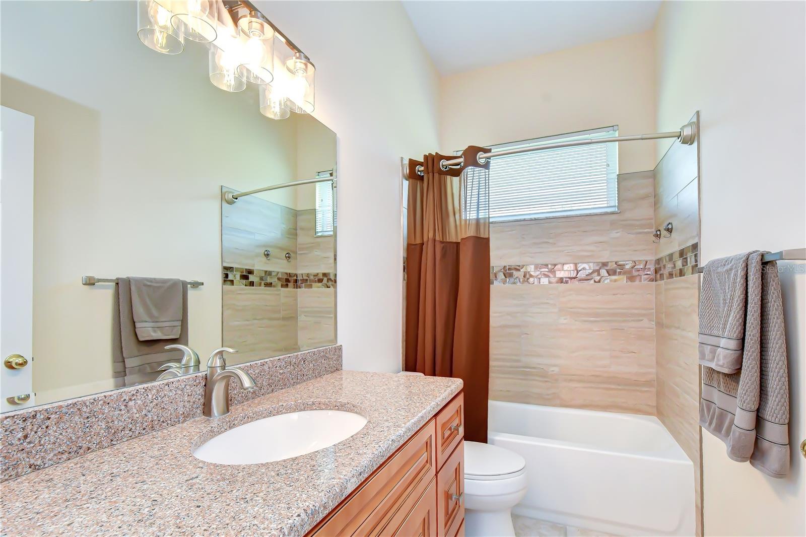 RIVER HILLS COUNTRY CLUB - Residential