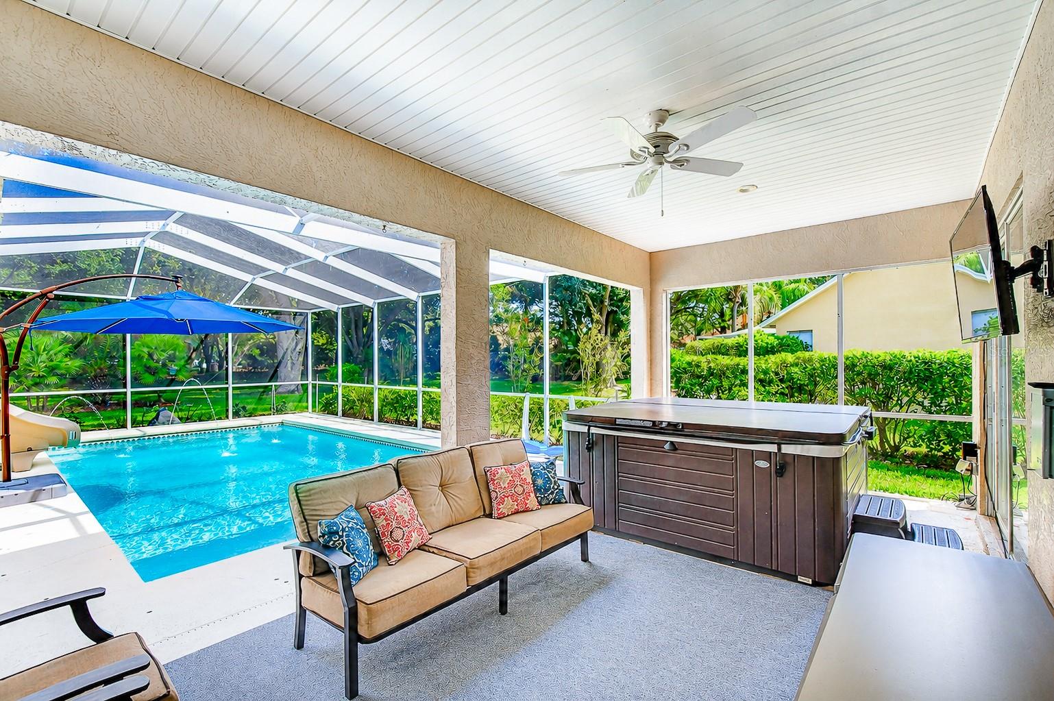 RIVER HILLS COUNTRY CLUB - Residential