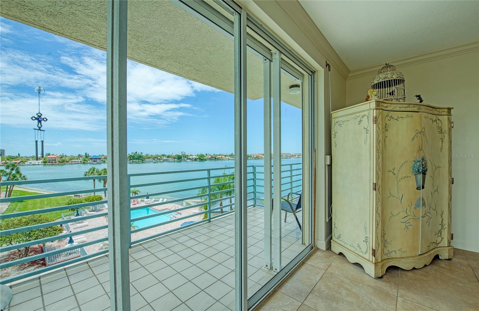 HARBOURSIDE CONDO - Residential