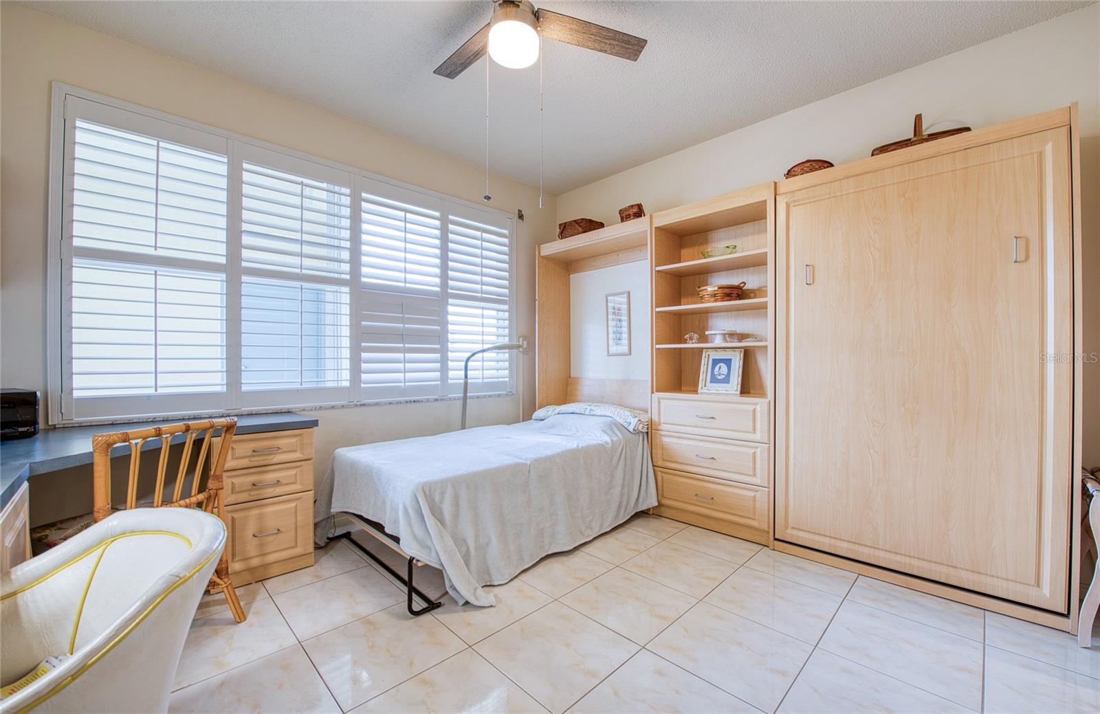 HARBOURSIDE CONDO - Residential