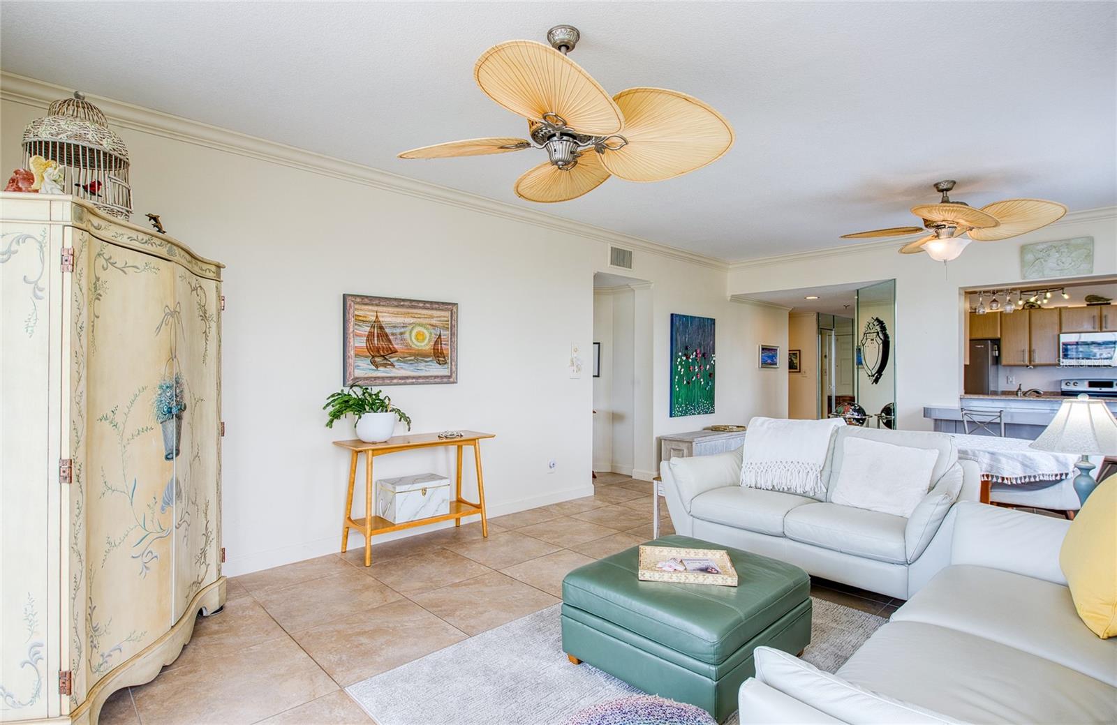 HARBOURSIDE CONDO - Residential