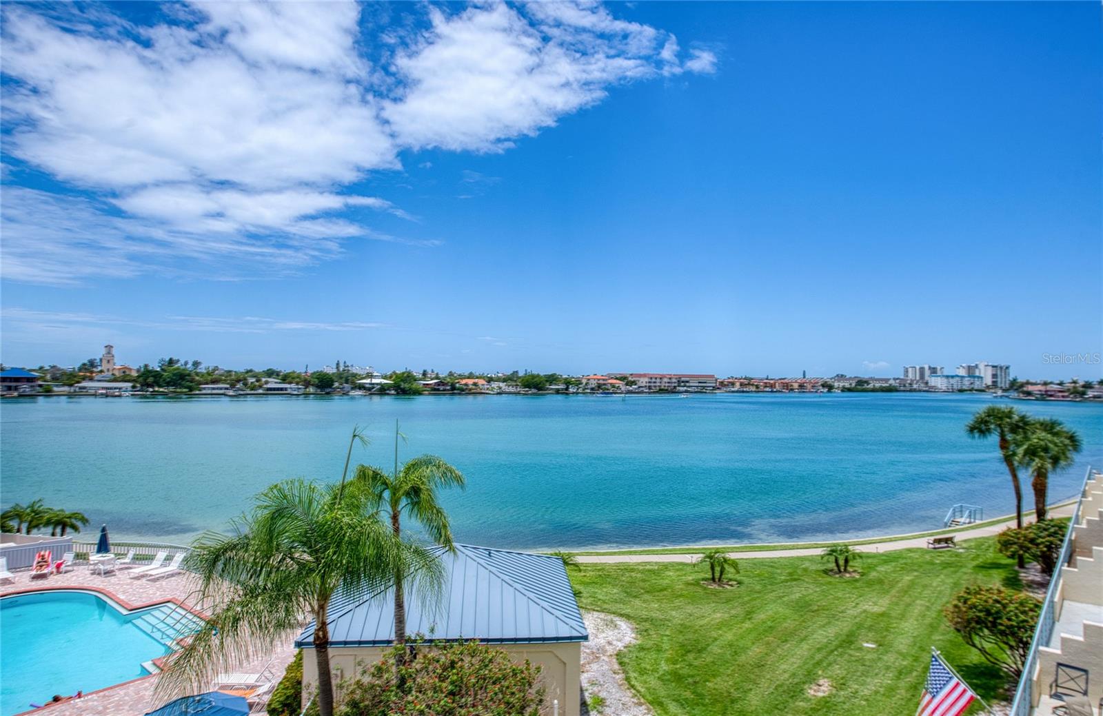 HARBOURSIDE CONDO - Residential