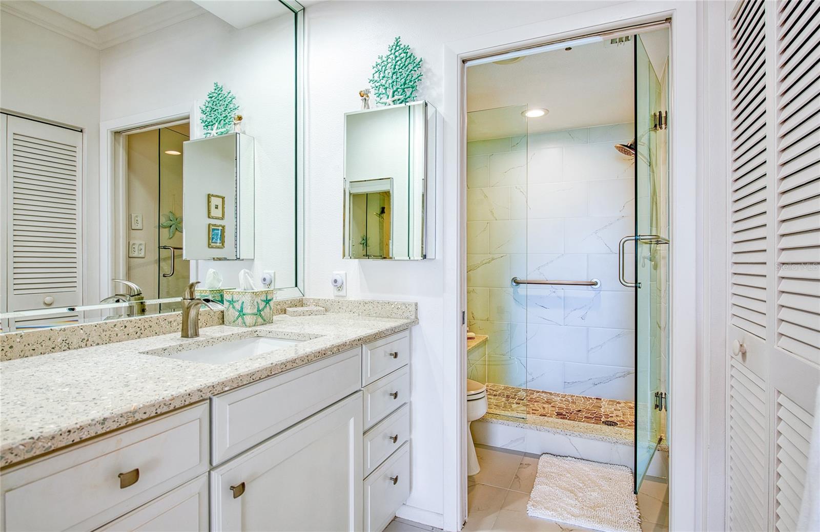 HARBOURSIDE CONDO - Residential