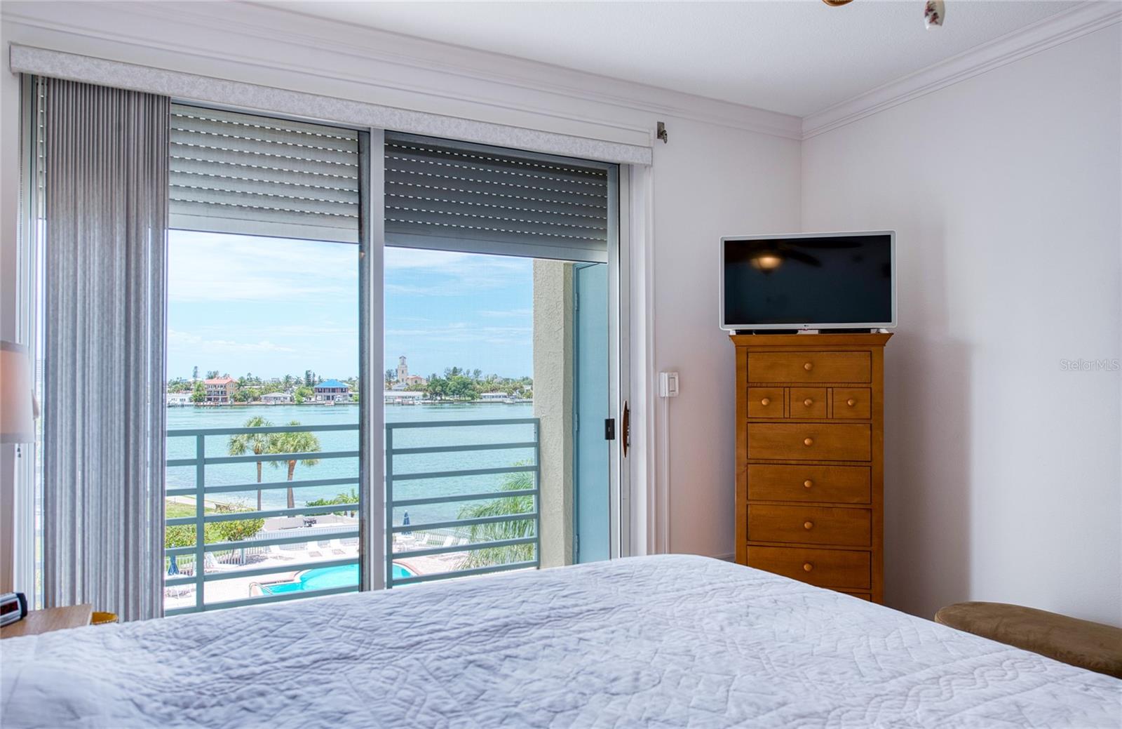 HARBOURSIDE CONDO - Residential