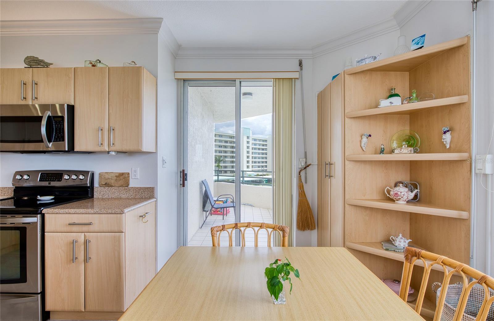 HARBOURSIDE CONDO - Residential