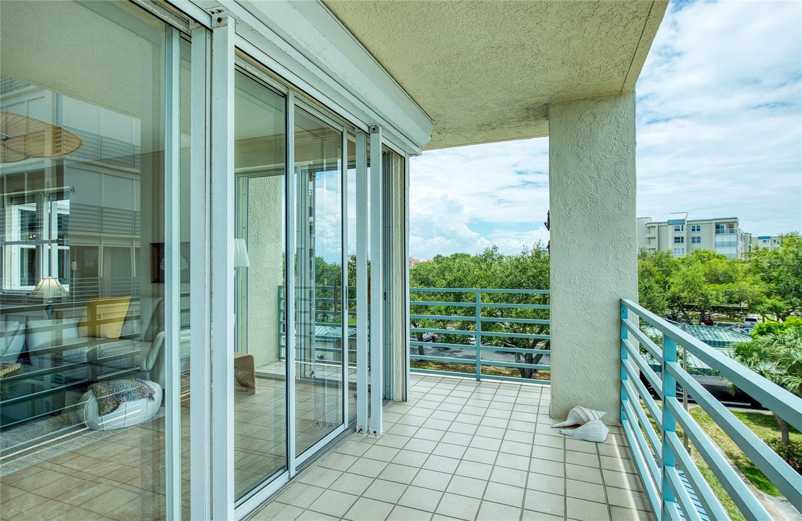 HARBOURSIDE CONDO - Residential