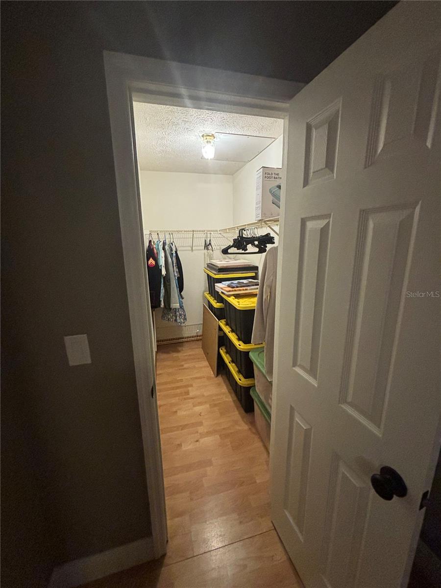 WINDLAN ACRES - Residential