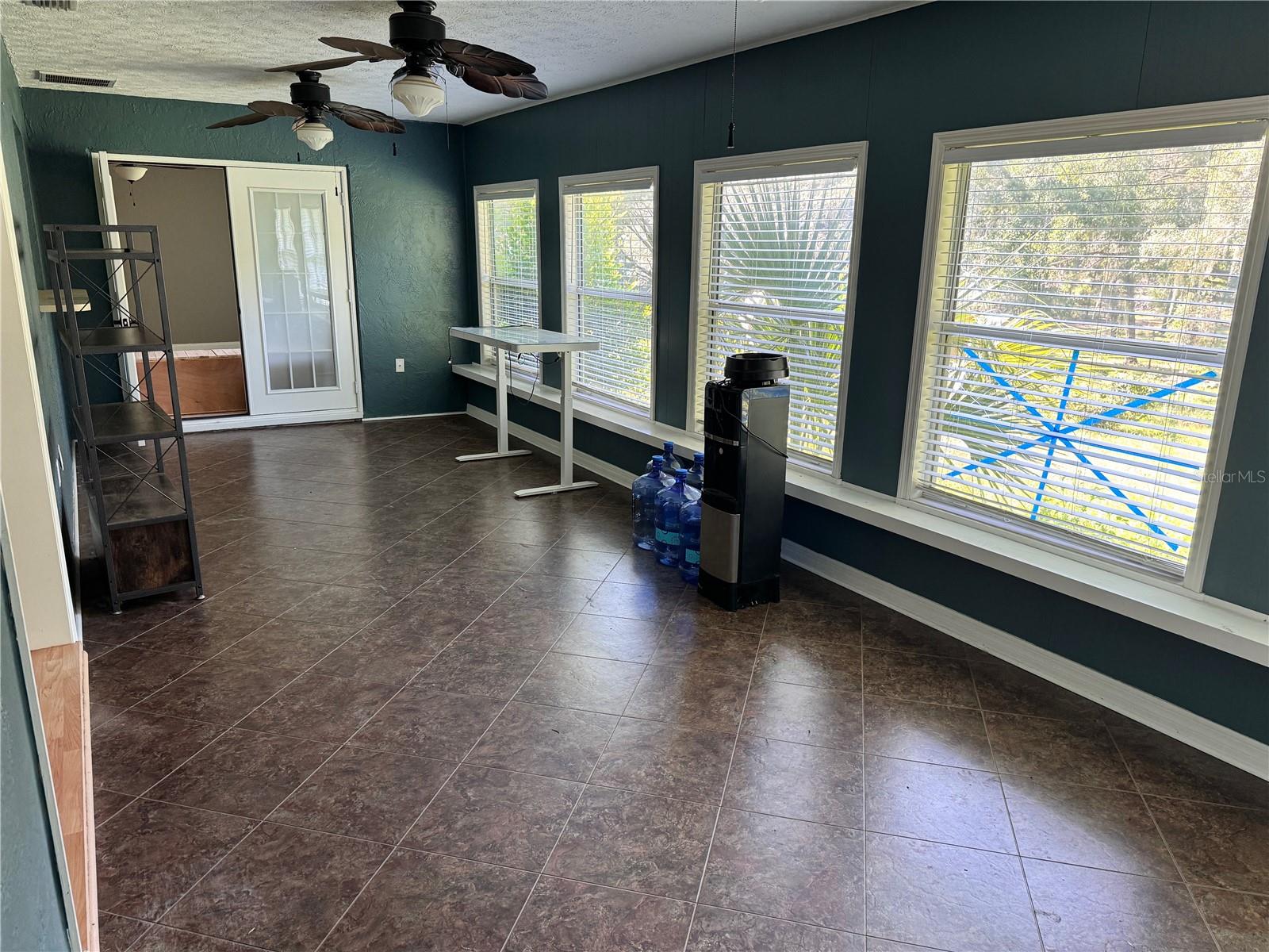WINDLAN ACRES - Residential