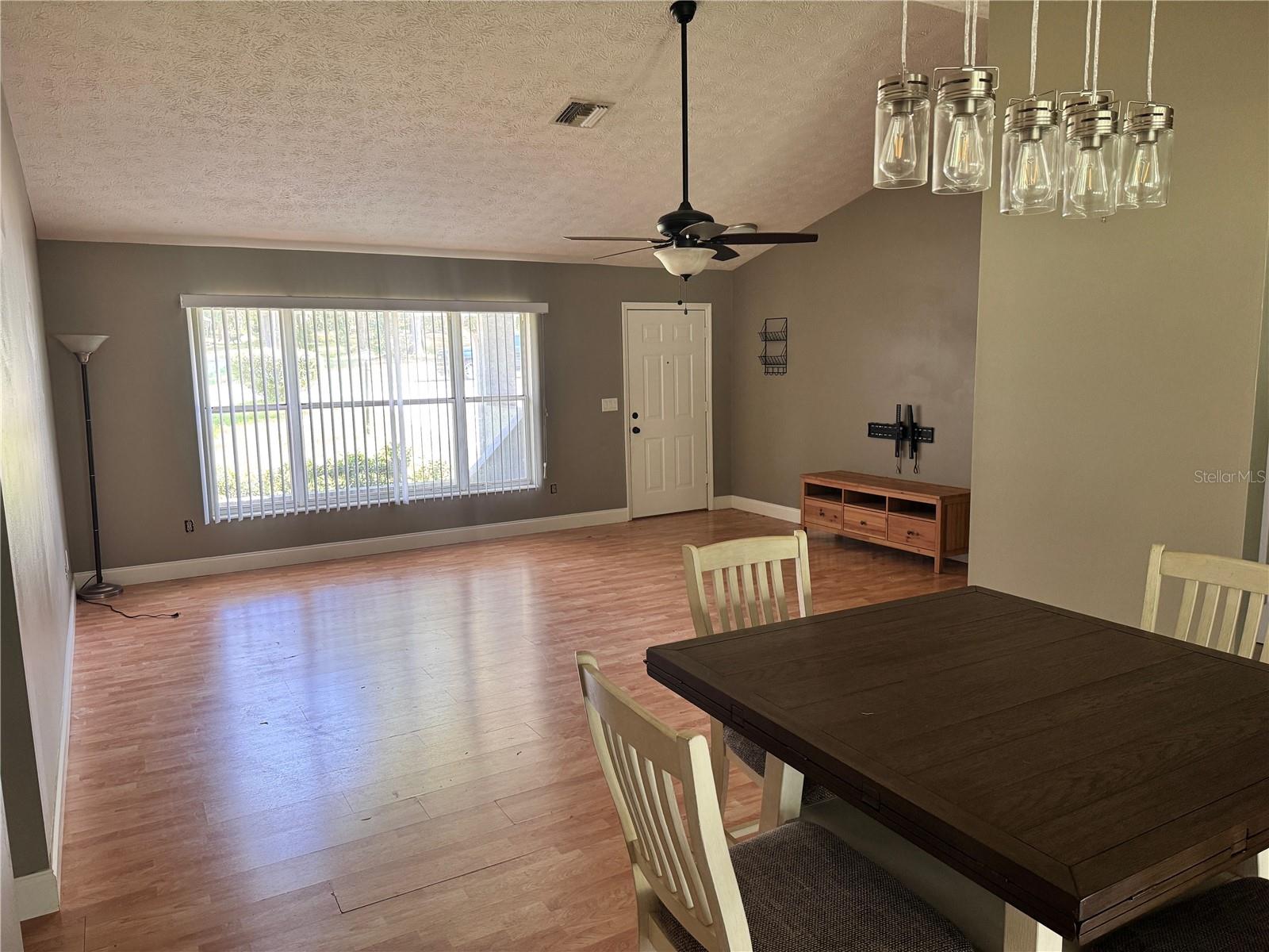 WINDLAN ACRES - Residential