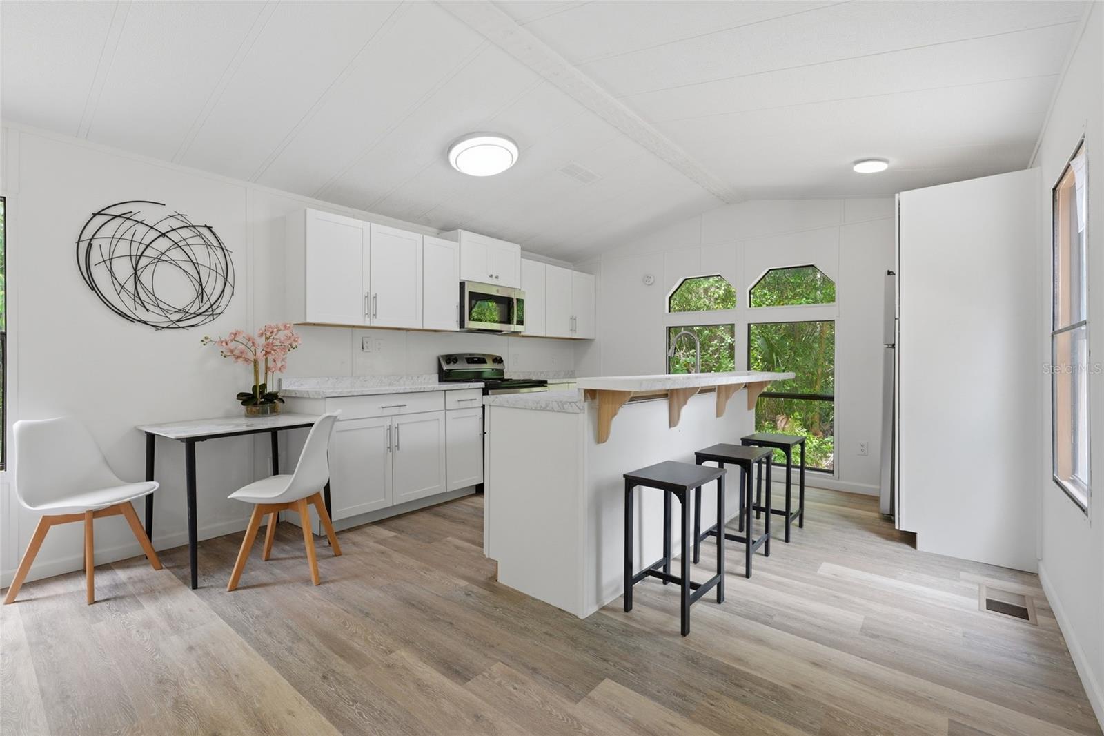 EAST WILLISTON - Residential