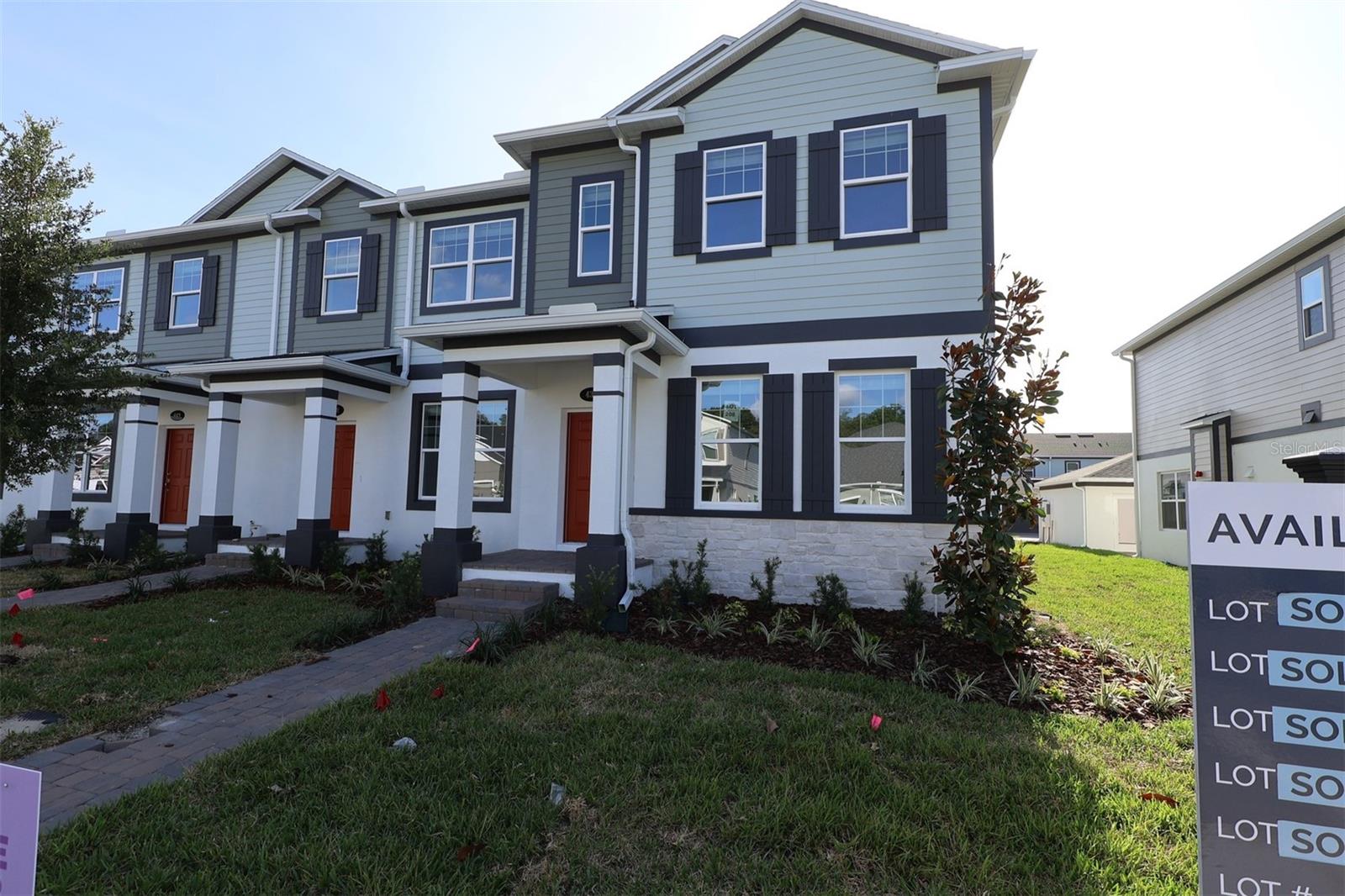 EMERSON POINTE - Residential