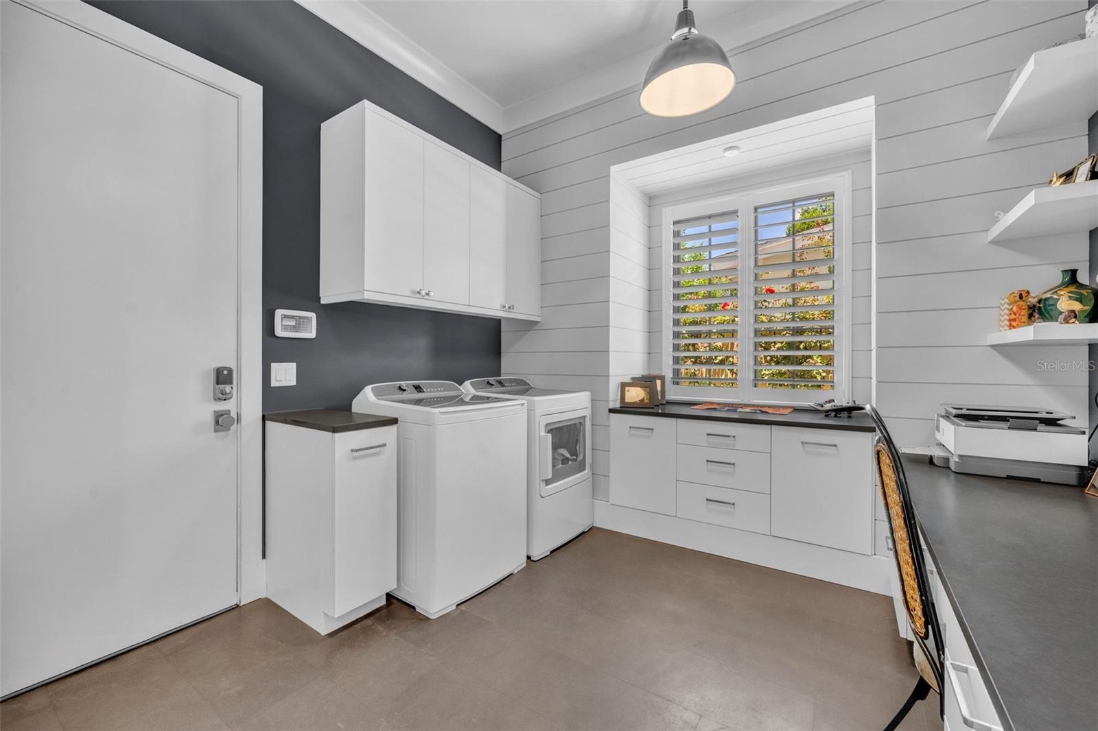 CHARMONT - Residential