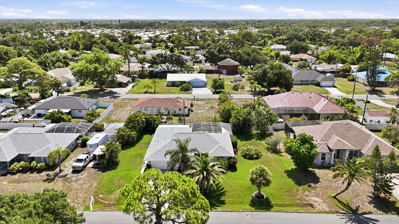 SOUTH VENICE - Residential