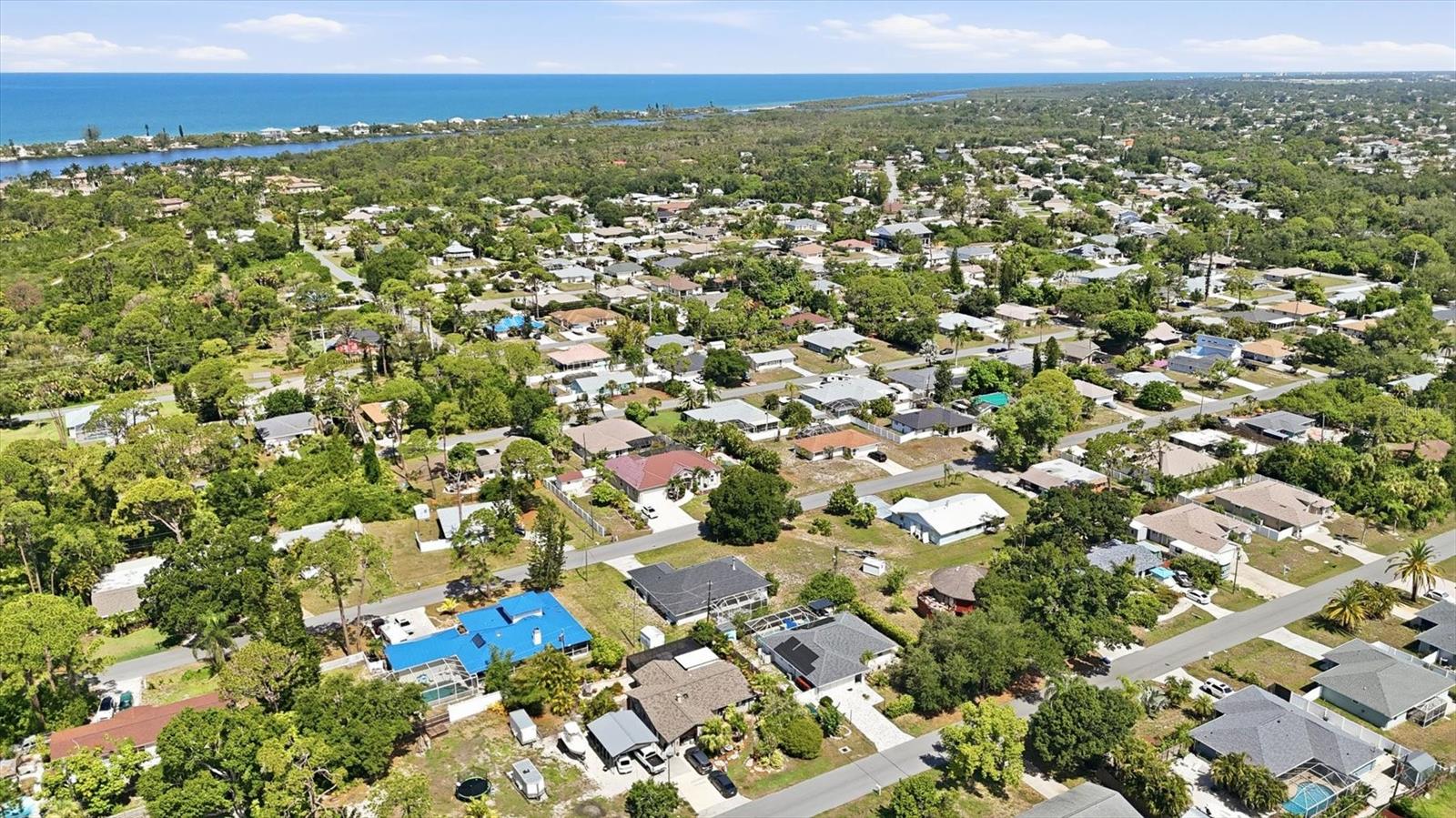 SOUTH VENICE - Residential