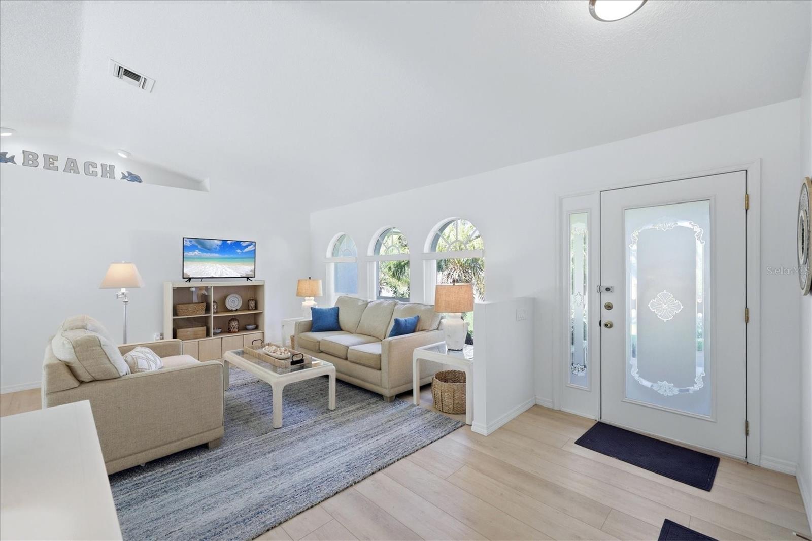 SOUTH VENICE - Residential