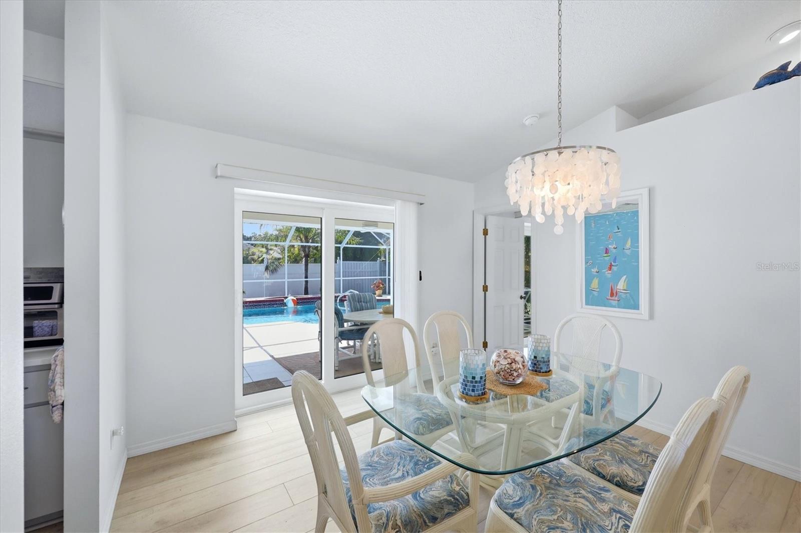 SOUTH VENICE - Residential