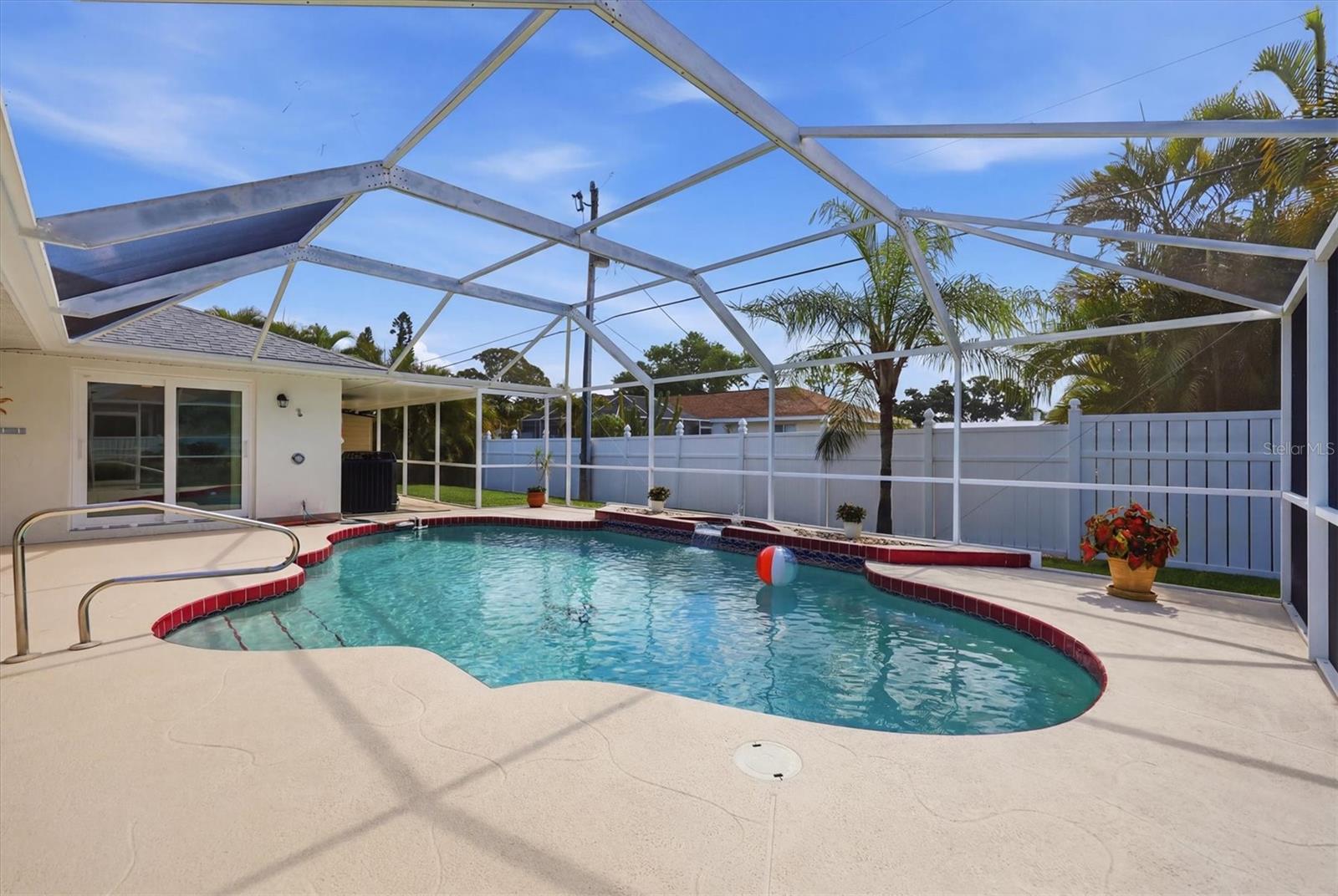 SOUTH VENICE - Residential