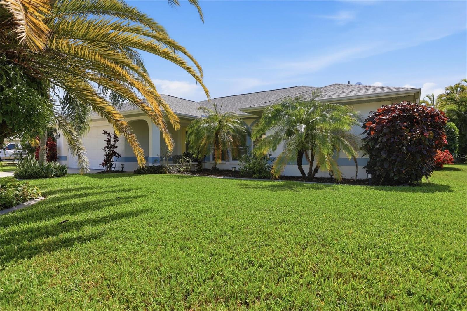 SOUTH VENICE - Residential