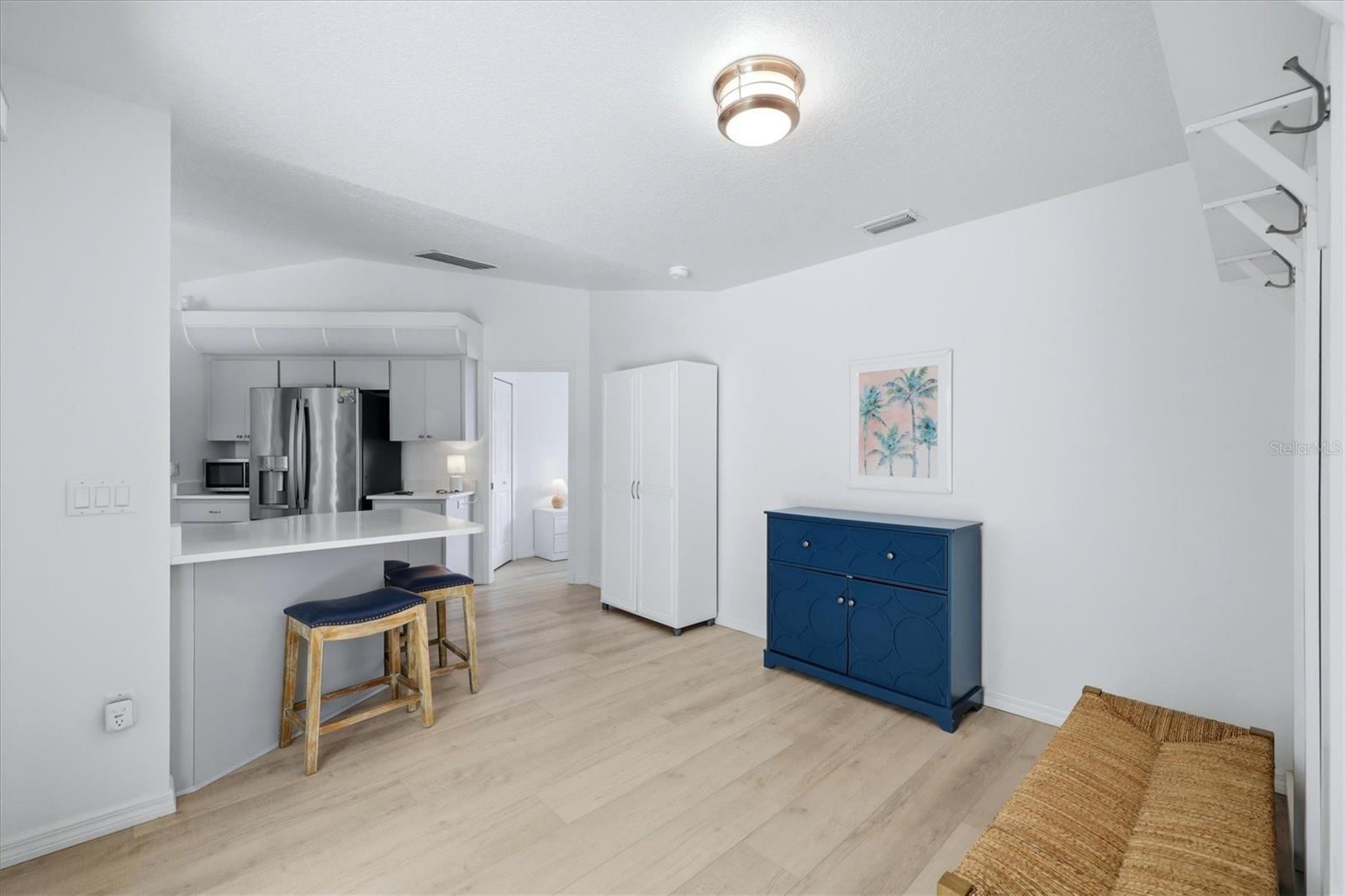 SOUTH VENICE - Residential