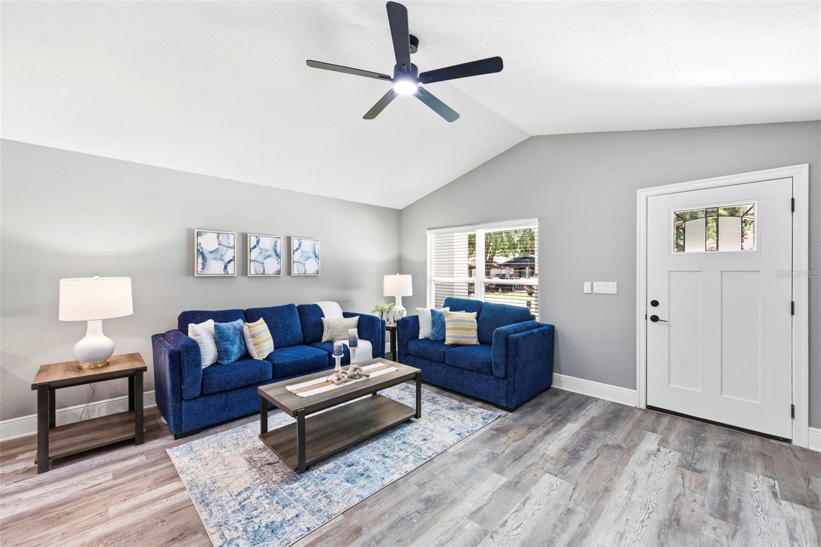 LINCOLN PARK - Residential