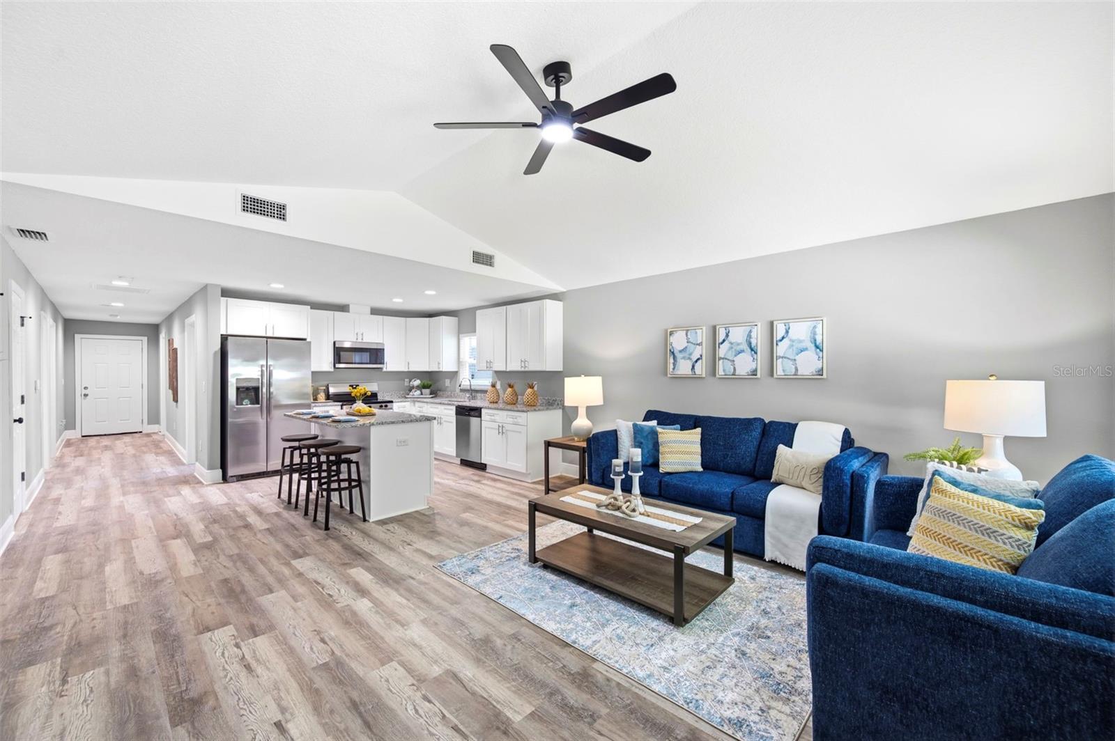 LINCOLN PARK - Residential