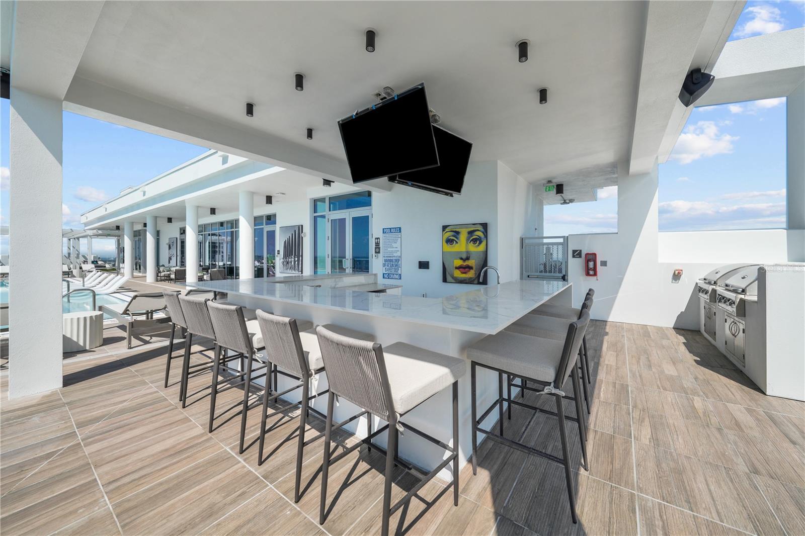 ALTURA BAYSHORE - Residential