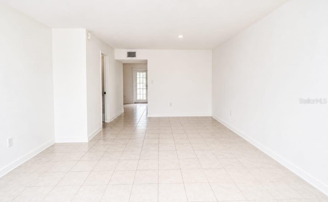 ROYAL CRESCENT CONDO - Residential Lease
